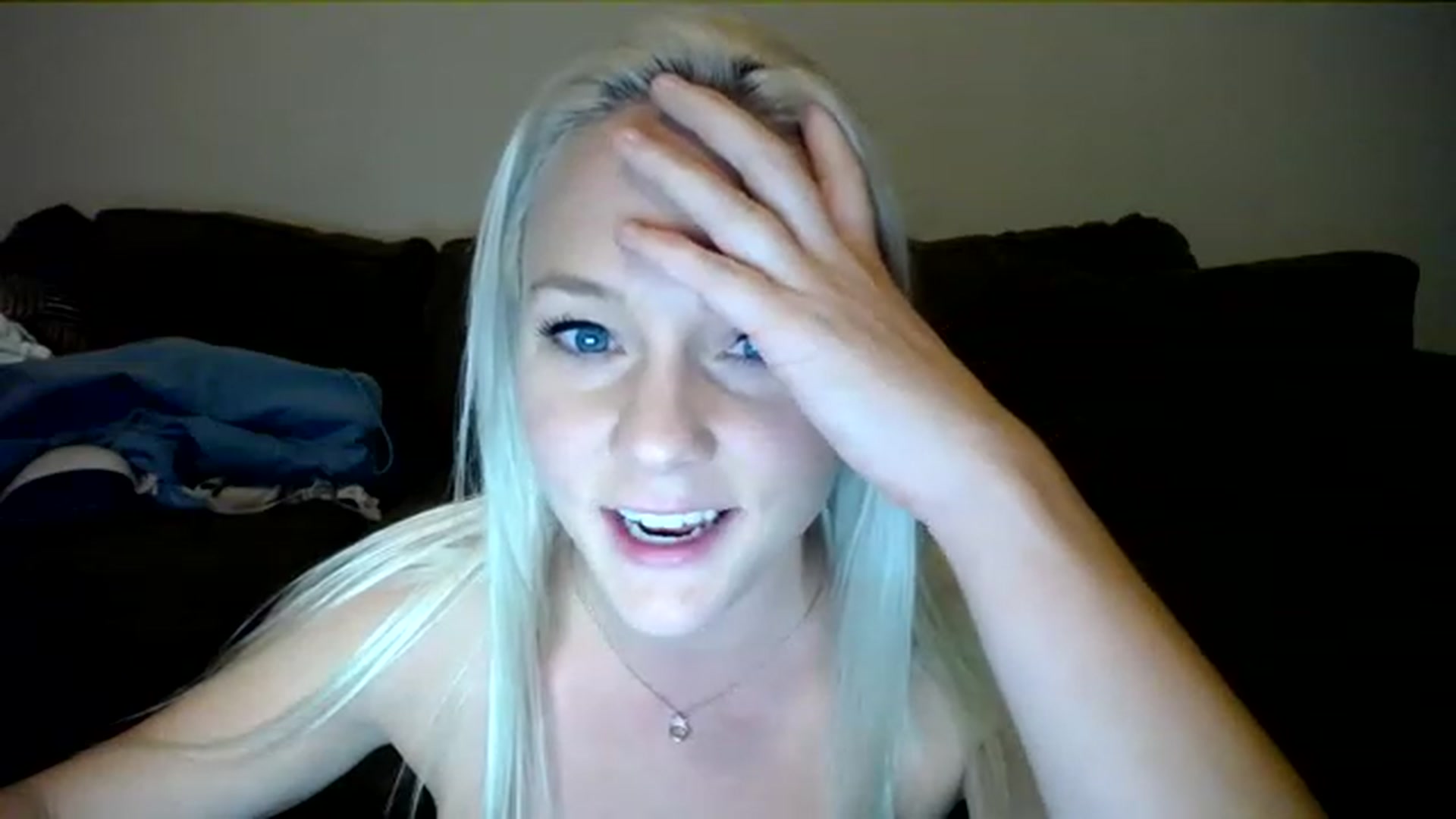 Gallery image thumbnail from AshlynnStorm's myfreecams stream on, 11/28/2022, 06:20 image 12 of 20