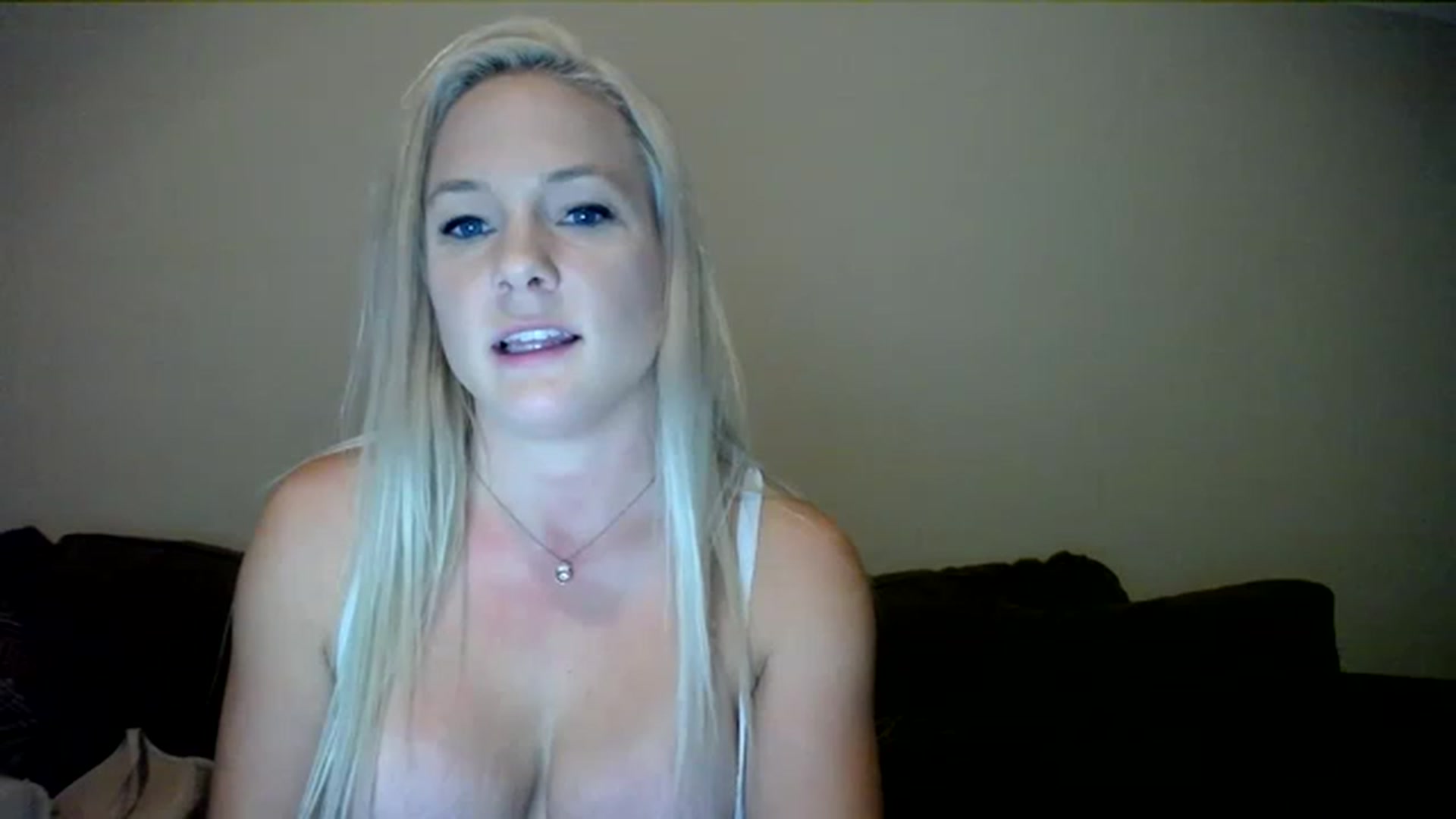Gallery image thumbnail from AshlynnStorm's myfreecams stream on, 11/28/2022, 06:20 image 4 of 20
