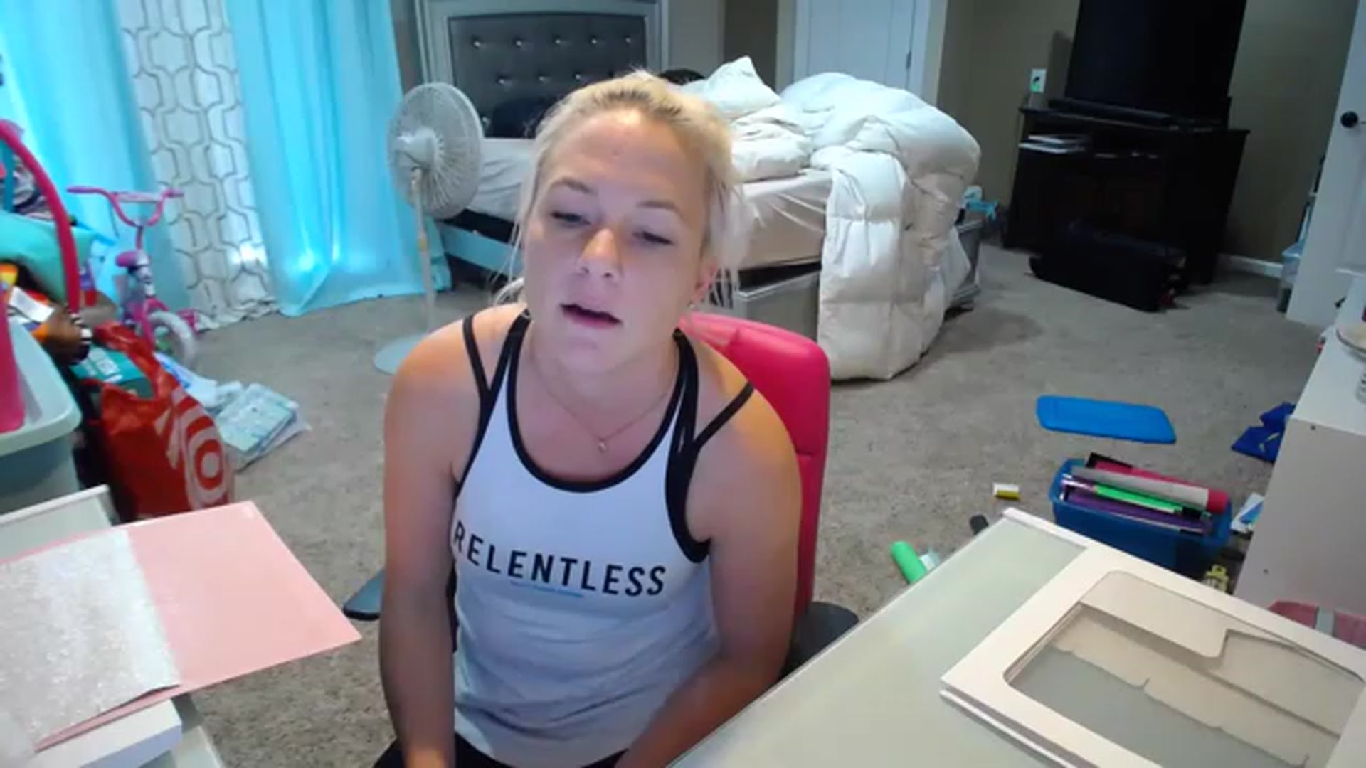 Gallery image thumbnail from AshlynnStorm's myfreecams stream on, 12/07/2022, 20:41 image 11 of 20
