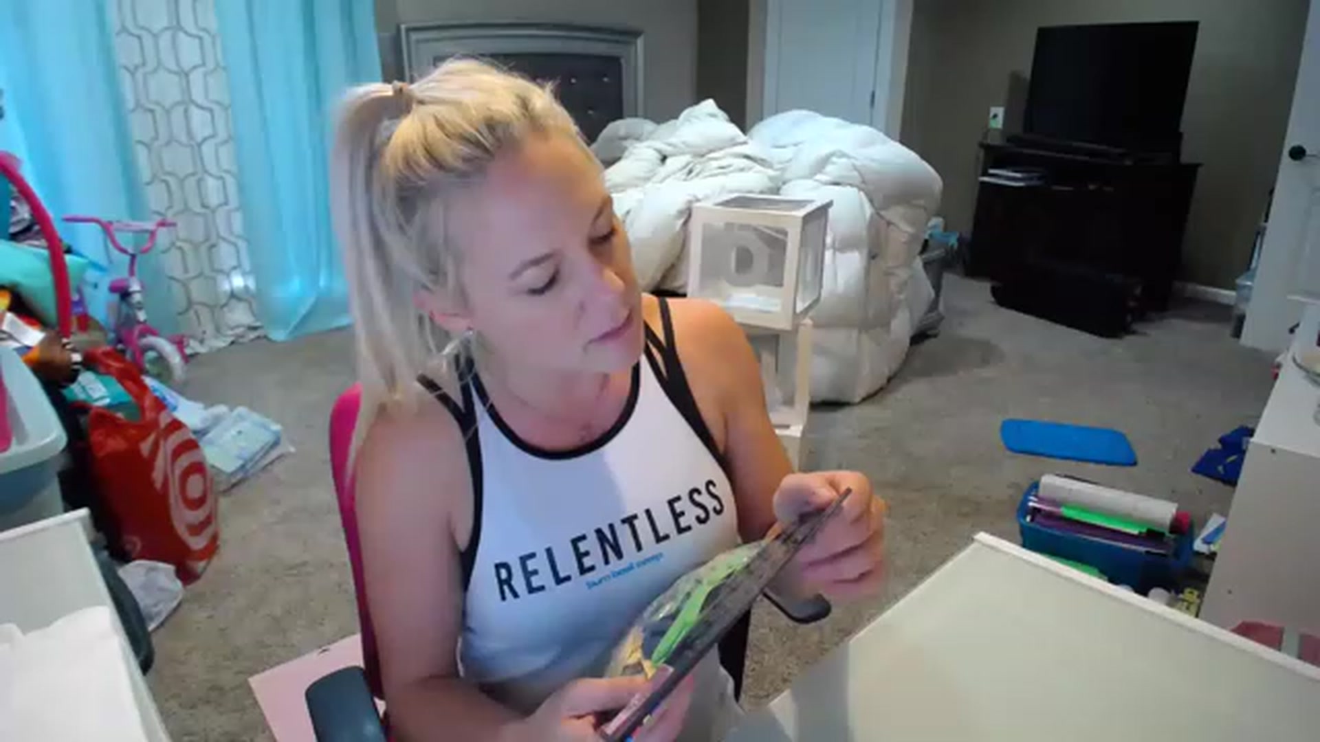 Gallery image thumbnail from AshlynnStorm's myfreecams stream on, 12/07/2022, 21:39 image 1 of 20