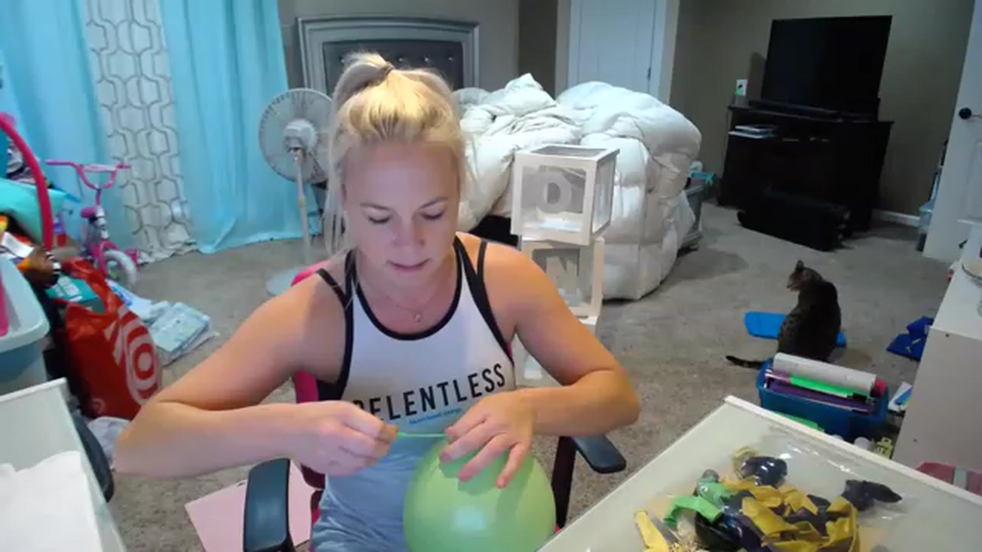 Gallery image thumbnail from AshlynnStorm's myfreecams stream on, 12/07/2022, 21:39 image 6 of 20