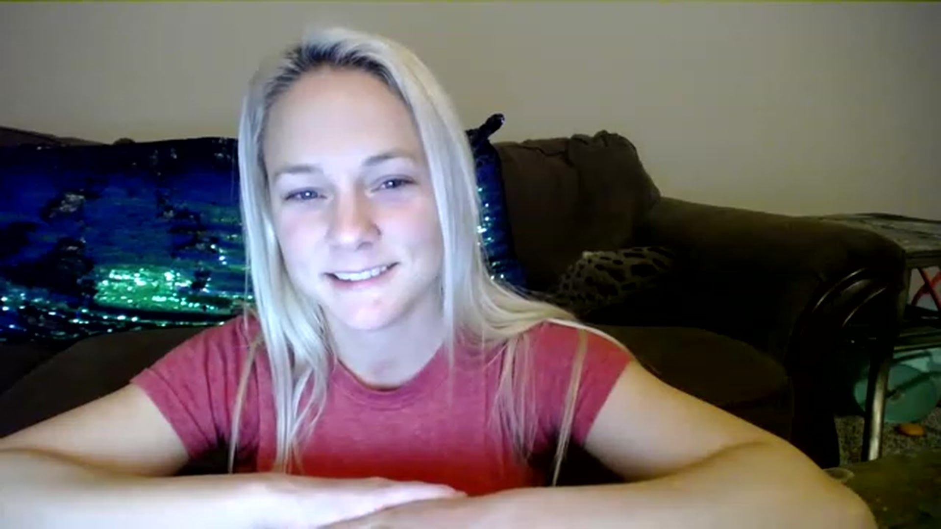 Gallery image thumbnail from AshlynnStorm's myfreecams stream on, 12/21/2022, 06:45 image 10 of 20