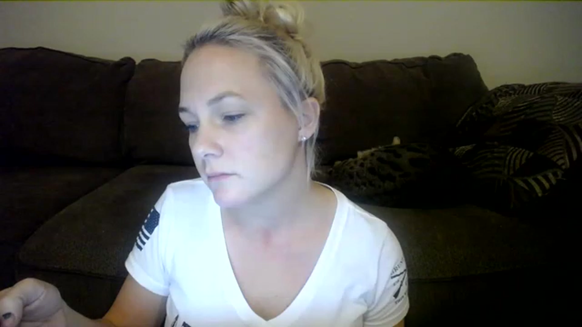 Gallery image thumbnail from AshlynnStorm's myfreecams stream on, 12/25/2022, 05:51 image 8 of 20