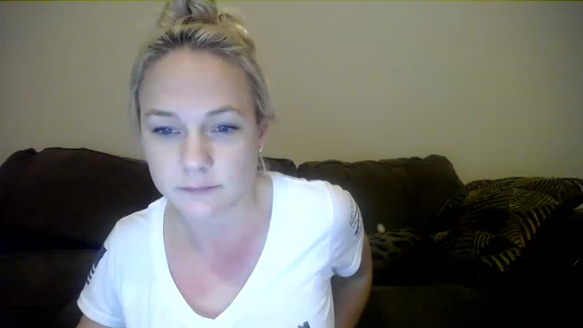 Gallery image thumbnail from AshlynnStorm's myfreecams stream on, 12/25/2022, 05:51 image 11 of 20