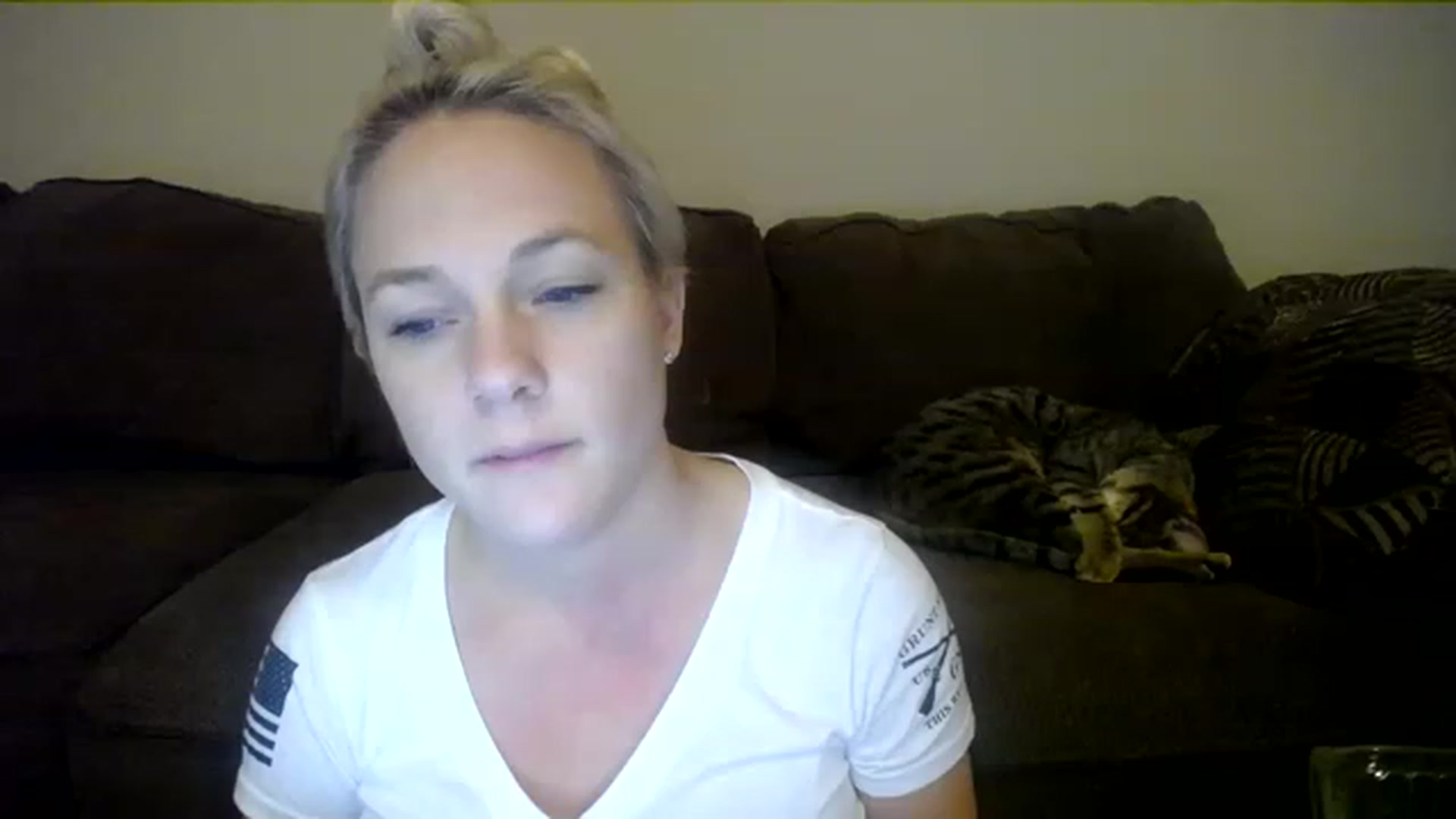 Gallery image thumbnail from AshlynnStorm's myfreecams stream on, 12/25/2022, 05:51 image 18 of 20