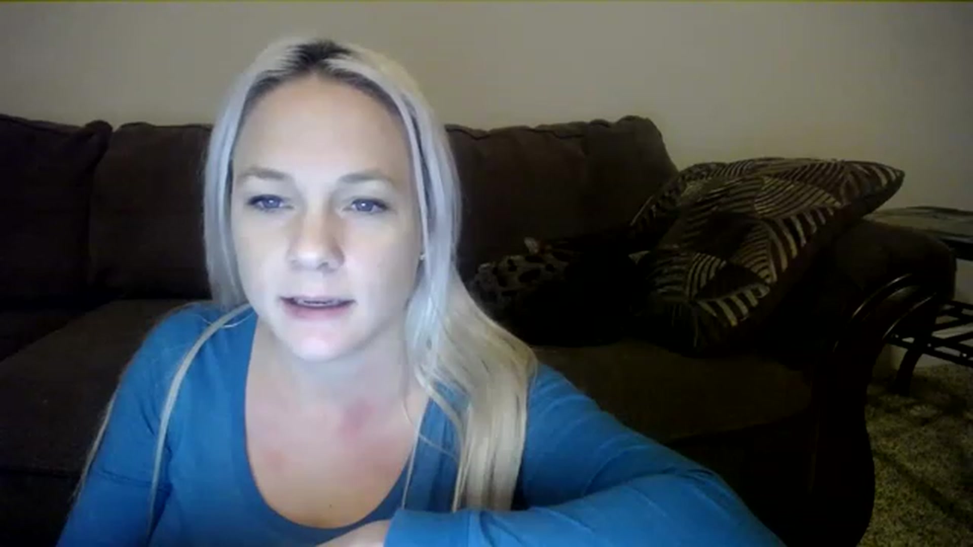 Gallery image thumbnail from AshlynnStorm's myfreecams stream on, 12/26/2022, 03:03 image 15 of 20
