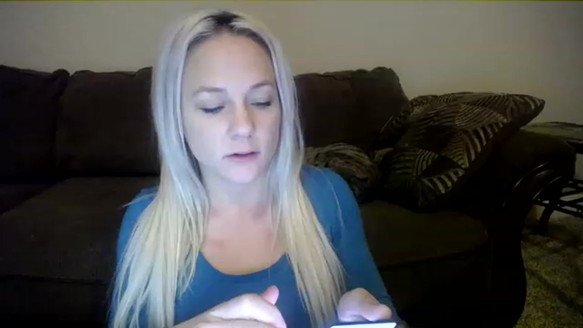 Gallery image thumbnail from AshlynnStorm's myfreecams stream on, 12/26/2022, 03:03 image 12 of 20