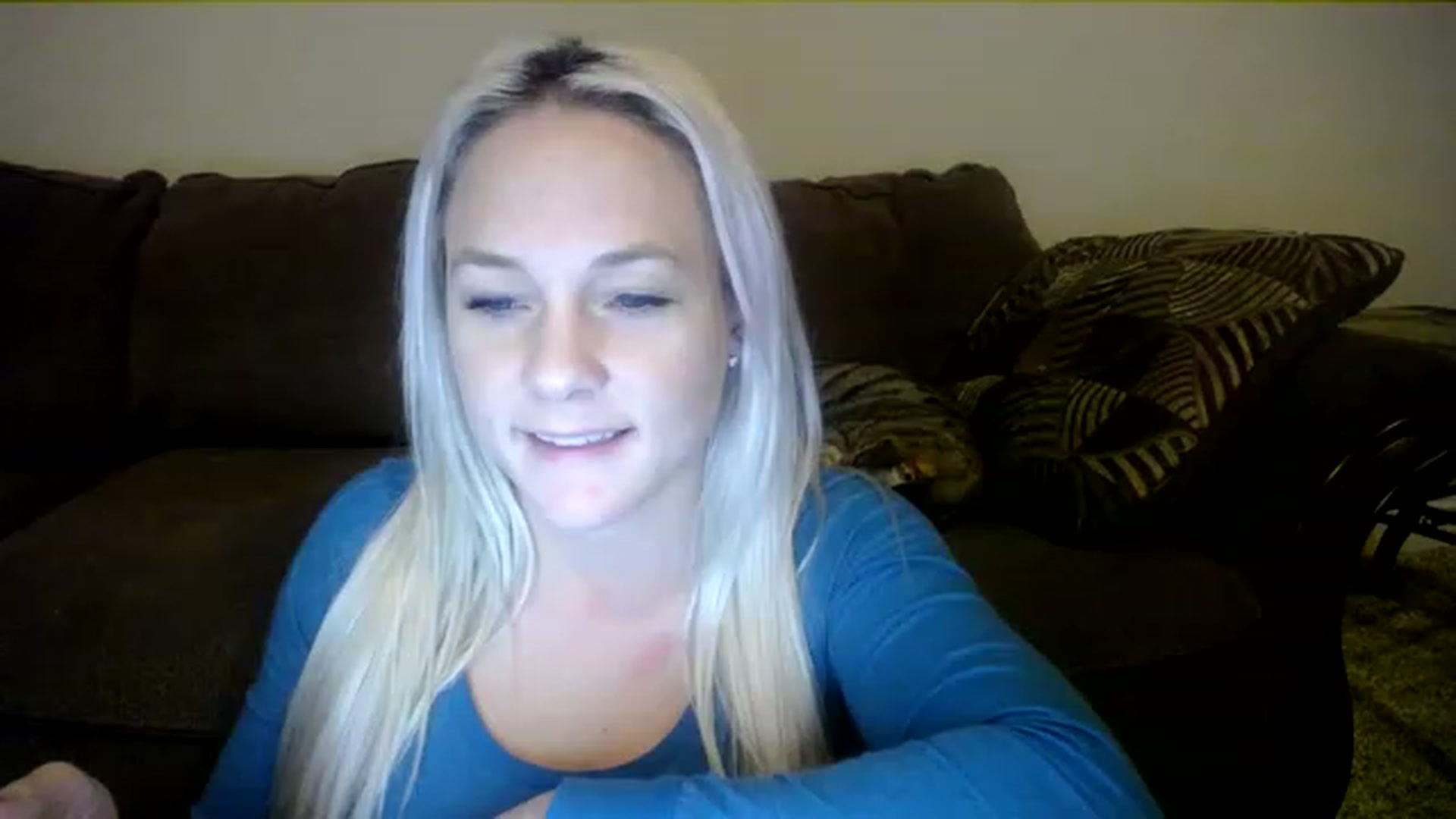 Gallery image thumbnail from AshlynnStorm's myfreecams stream on, 12/26/2022, 03:03 image 3 of 20