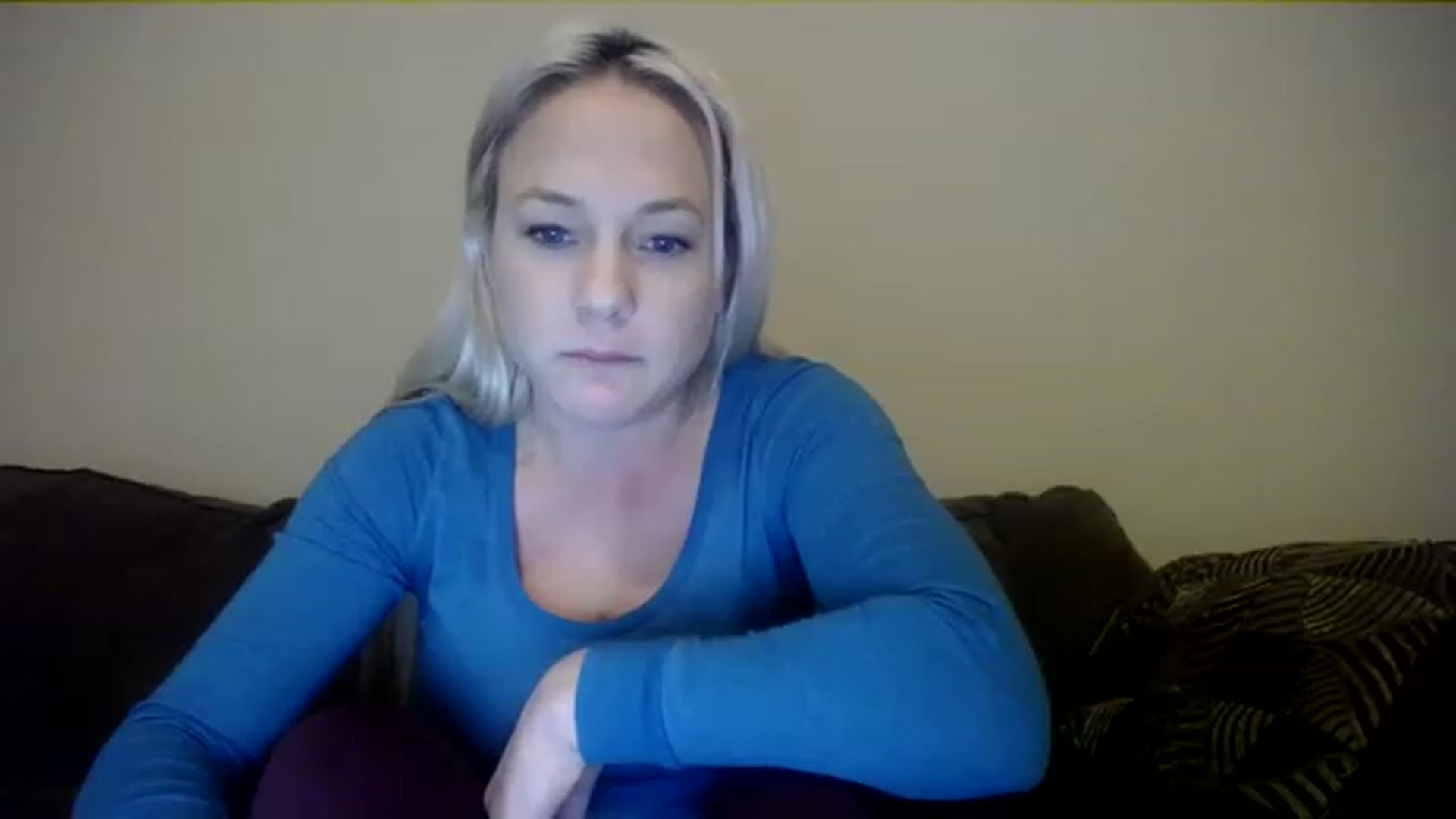 Gallery image thumbnail from AshlynnStorm's myfreecams stream on, 12/26/2022, 03:03 image 19 of 20