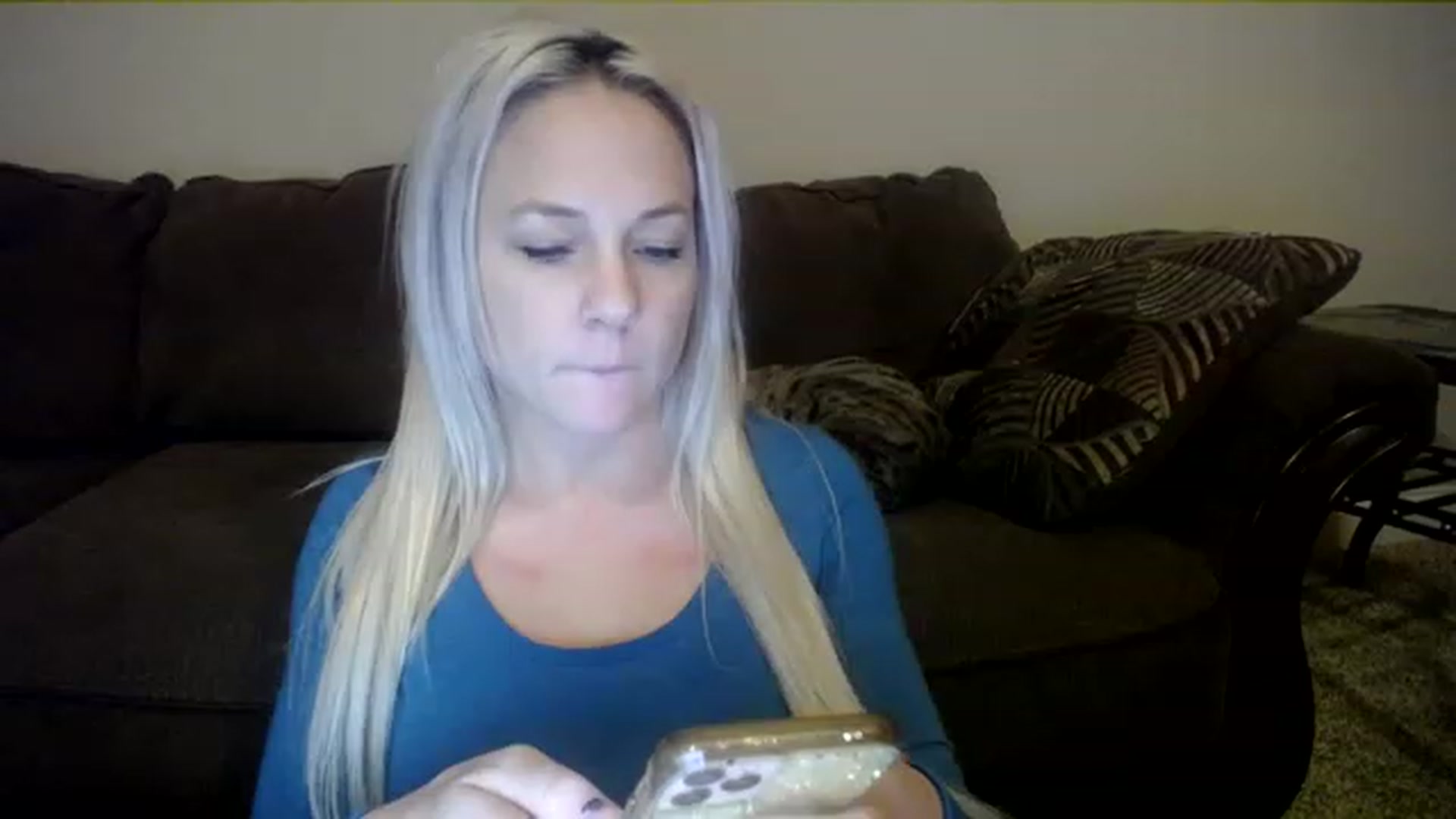 Gallery image thumbnail from AshlynnStorm's myfreecams stream on, 12/26/2022, 03:03 image 11 of 20
