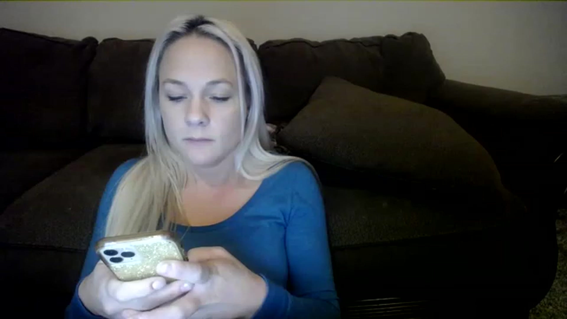 Gallery image thumbnail from AshlynnStorm's myfreecams stream on, 12/26/2022, 04:01 image 2 of 20