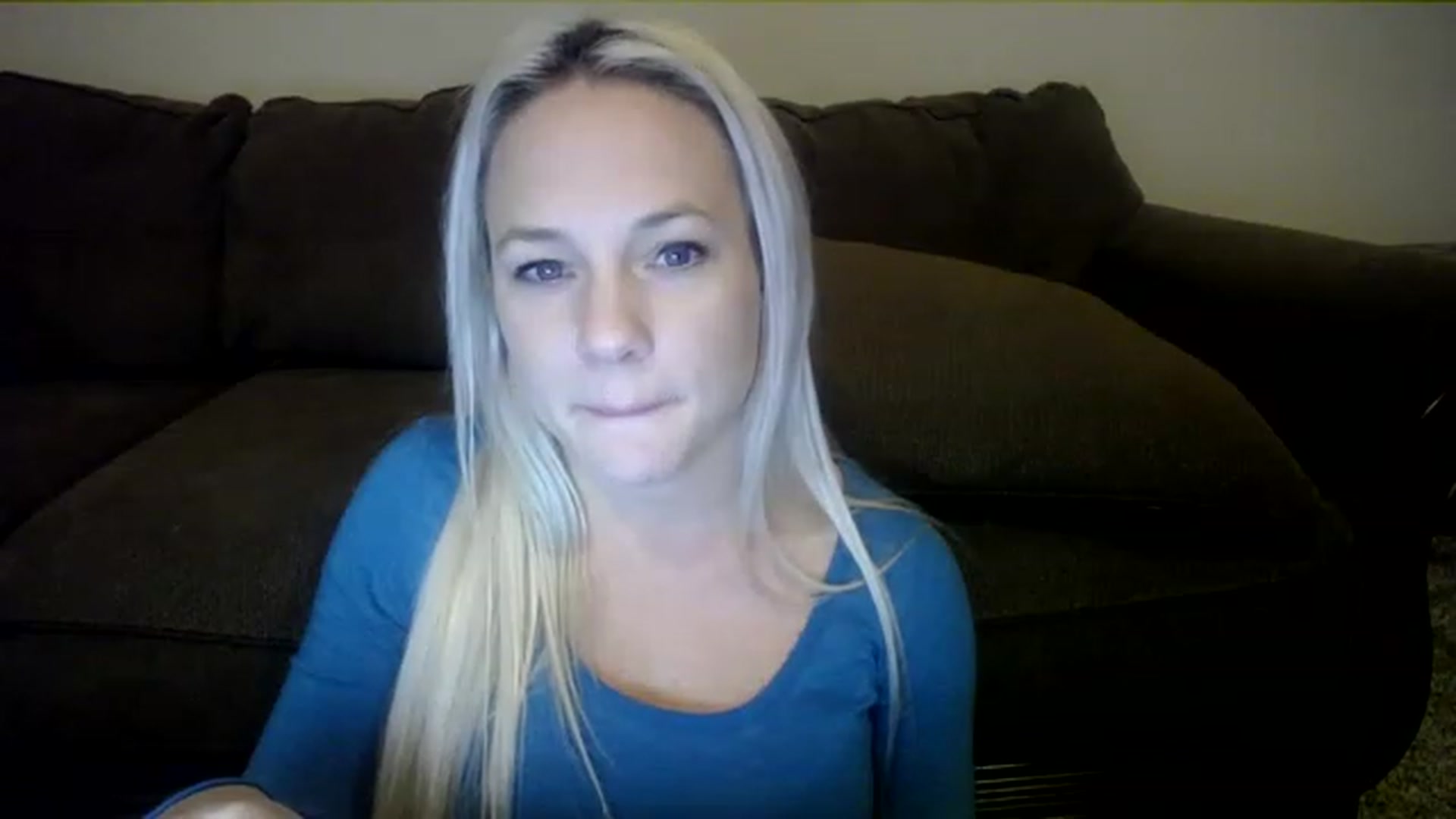 Gallery image thumbnail from AshlynnStorm's myfreecams stream on, 12/26/2022, 04:01 image 15 of 20