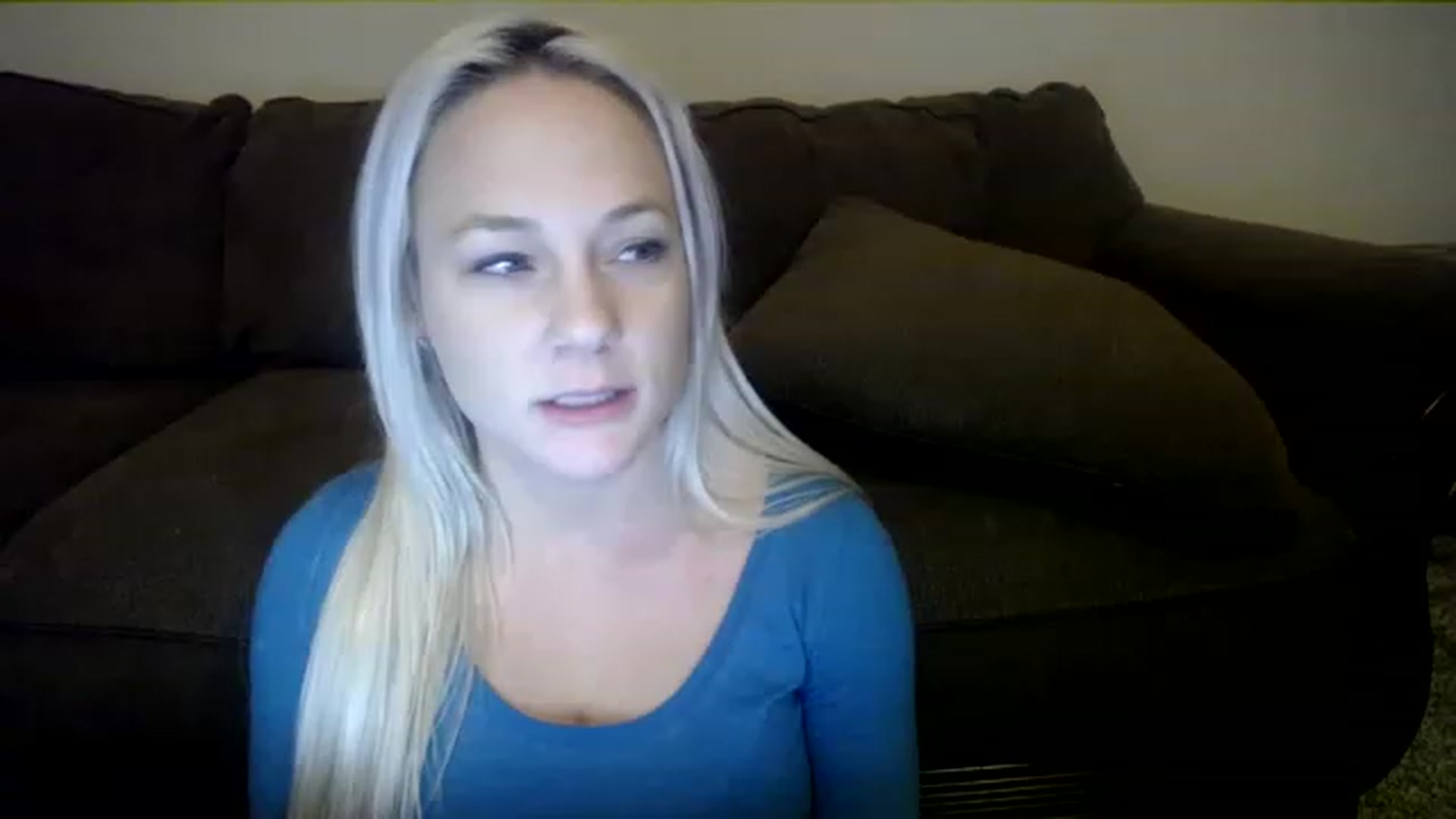 Gallery image thumbnail from AshlynnStorm's myfreecams stream on, 12/26/2022, 04:01 image 6 of 20