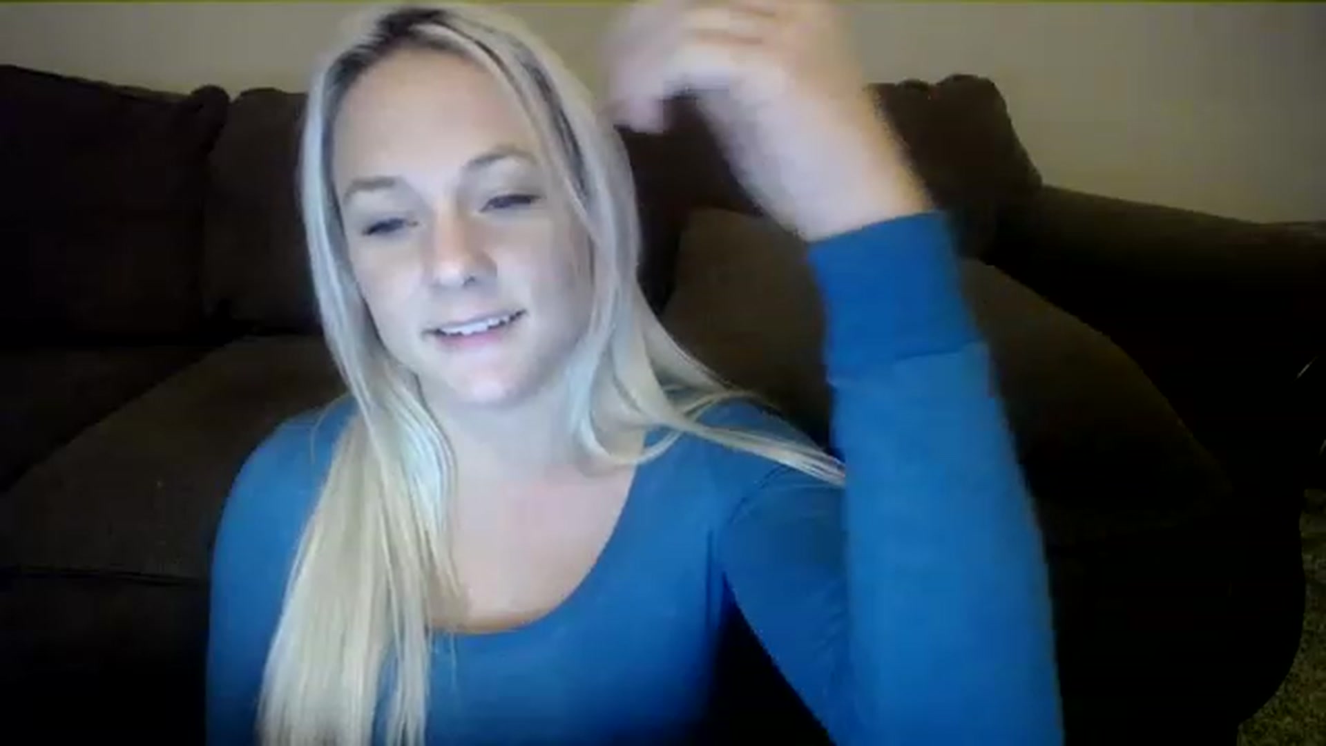 Gallery image thumbnail from AshlynnStorm's myfreecams stream on, 12/26/2022, 04:01 image 12 of 20