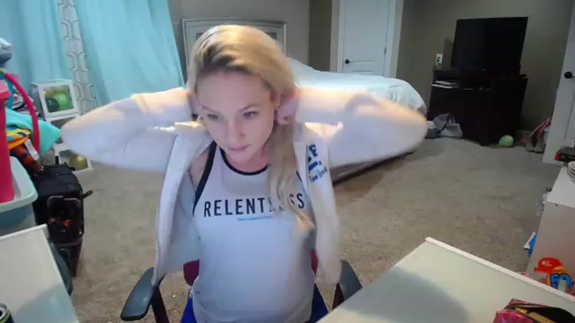 Gallery image thumbnail from AshlynnStorm's myfreecams stream on, 01/21/2023, 05:23 image 1 of 20