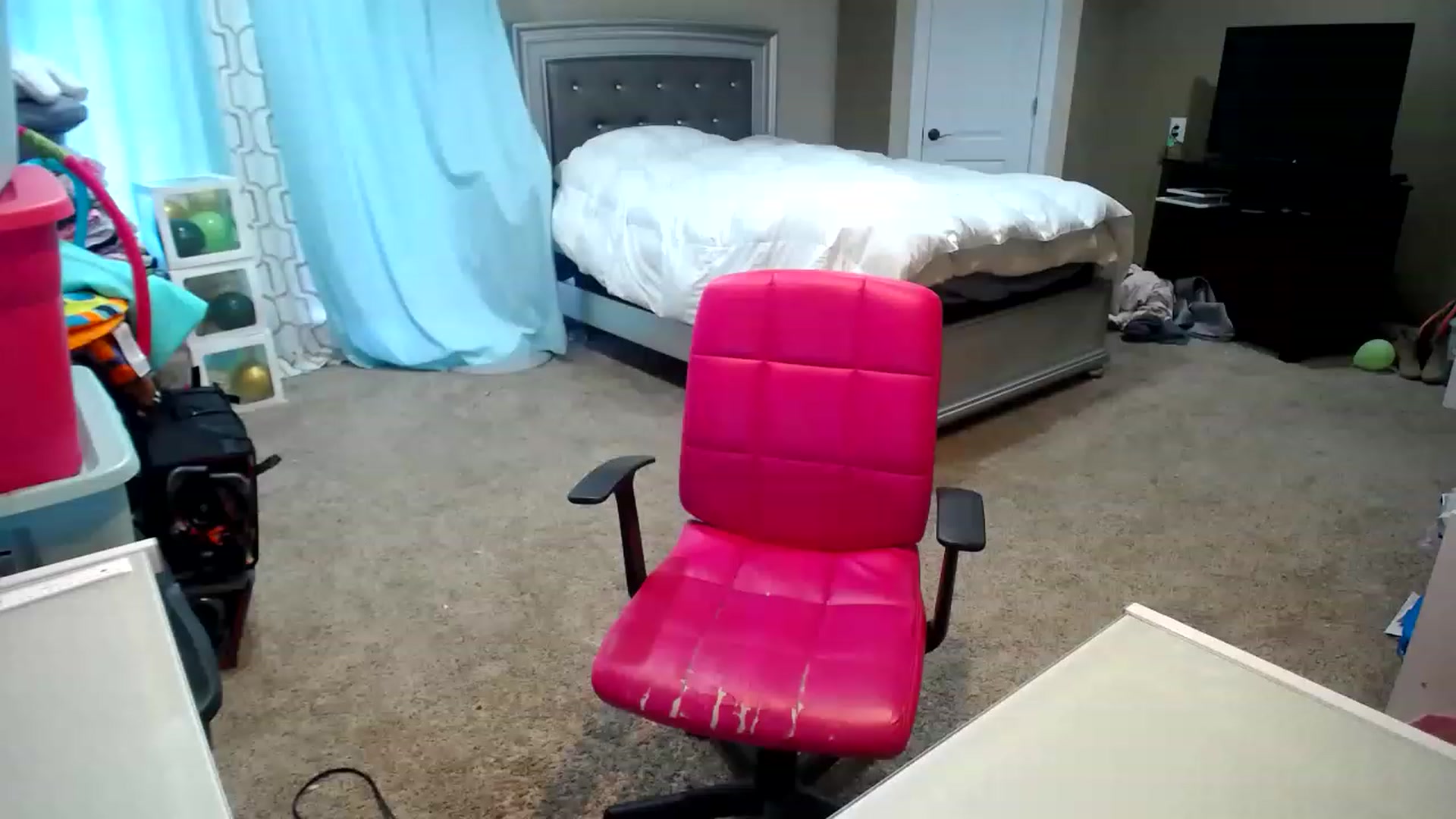 Gallery image thumbnail from AshlynnStorm's myfreecams stream on, 01/25/2023, 20:41 image 9 of 20