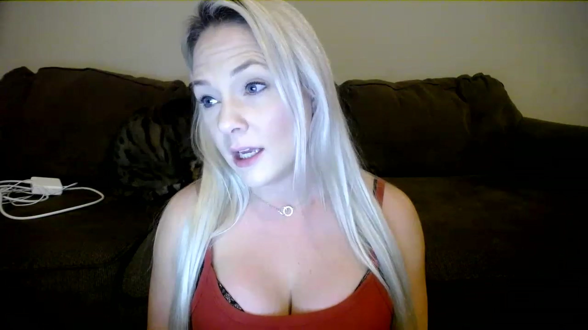Gallery image thumbnail from AshlynnStorm's myfreecams stream on, 01/26/2023, 04:52 image 4 of 20