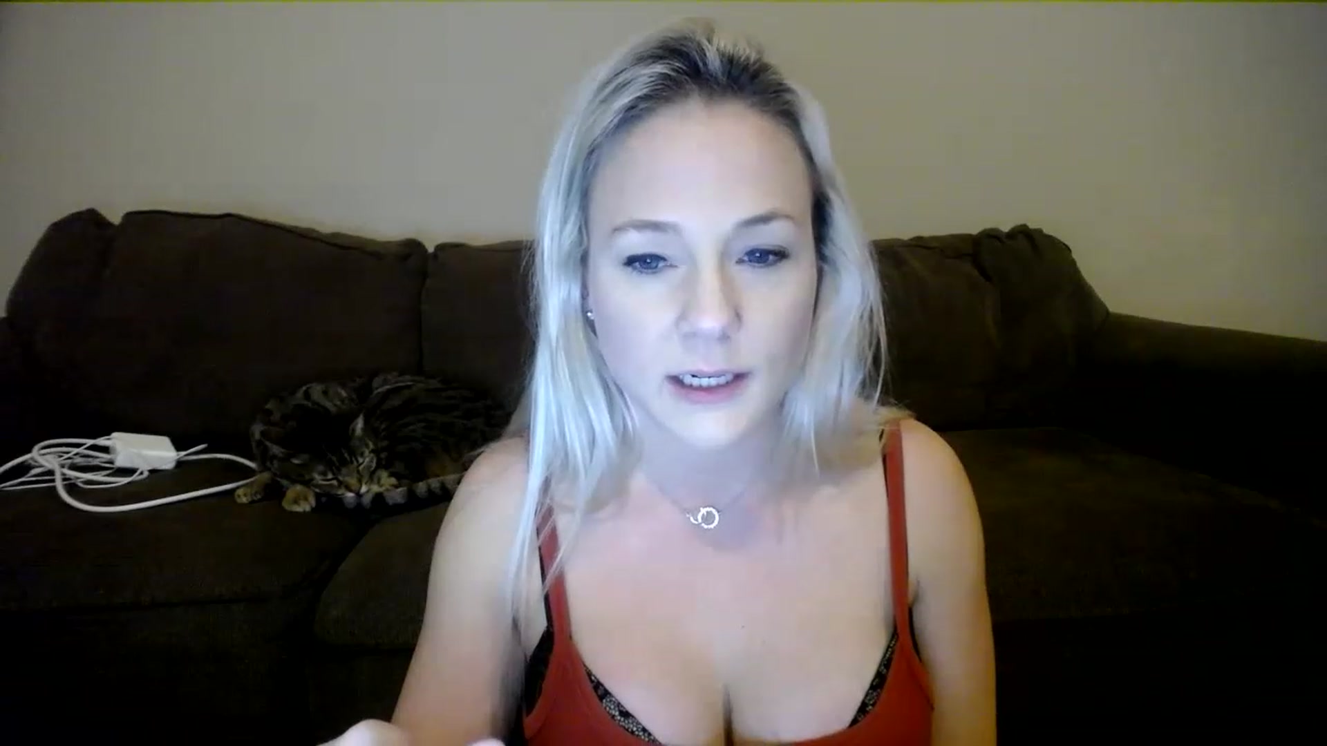 Gallery image thumbnail from AshlynnStorm's myfreecams stream on, 01/26/2023, 04:52 image 19 of 20