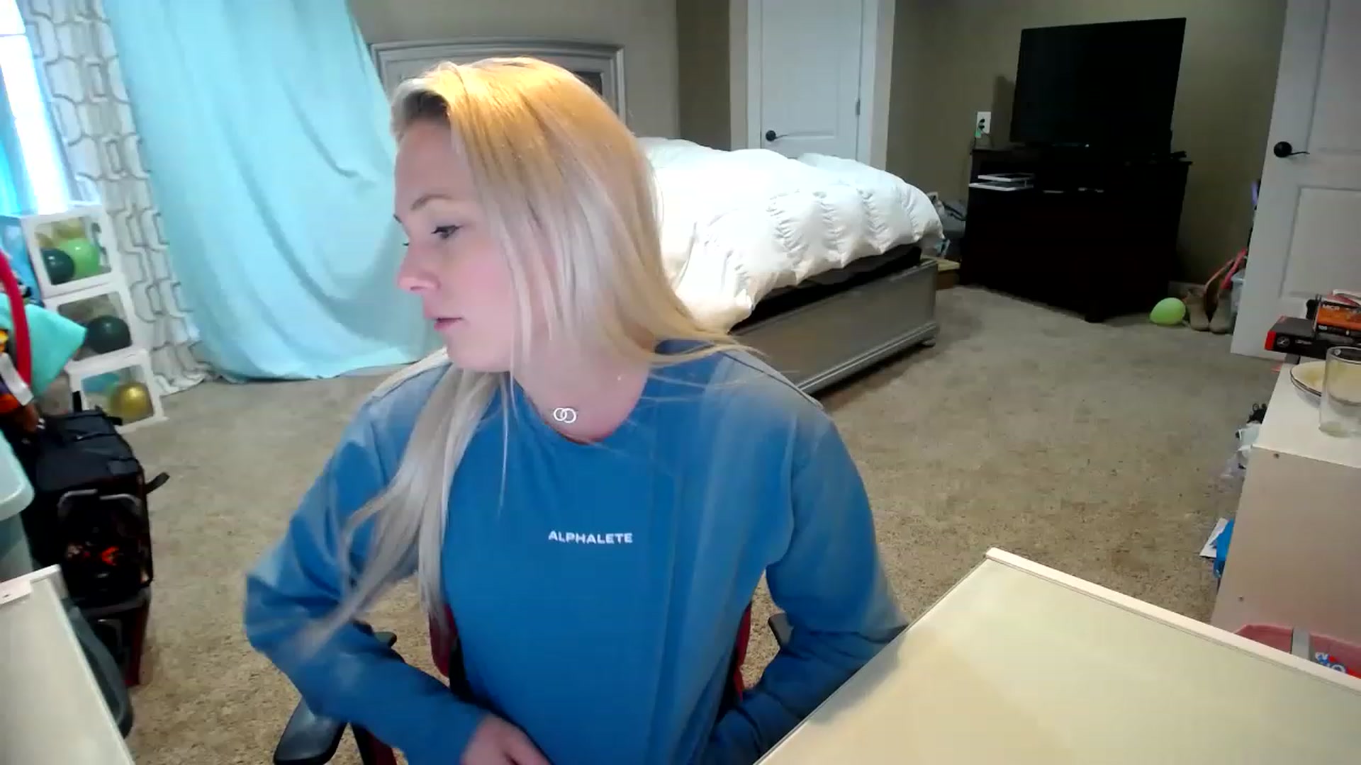 Gallery image thumbnail from AshlynnStorm's myfreecams stream on, 01/26/2023, 20:41 image 5 of 20