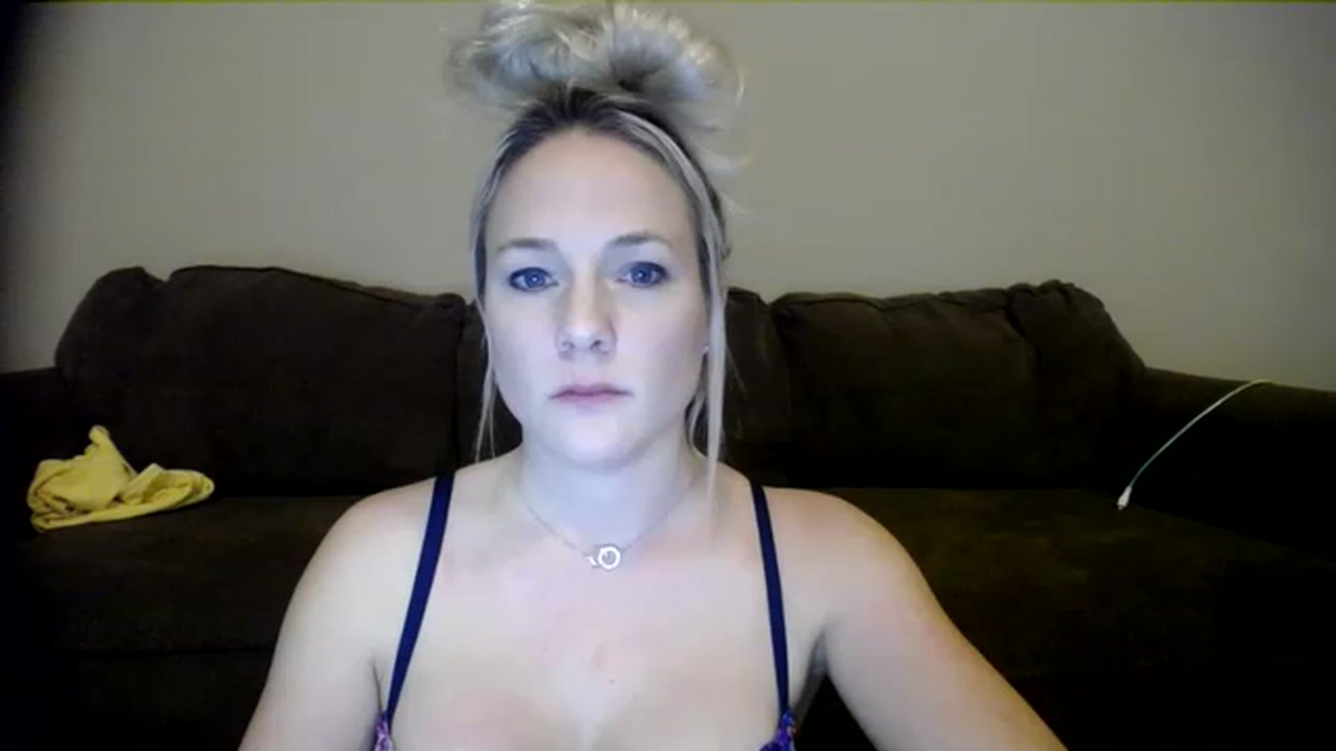 Gallery image thumbnail from AshlynnStorm's myfreecams stream on, 01/31/2023, 07:43 image 19 of 20