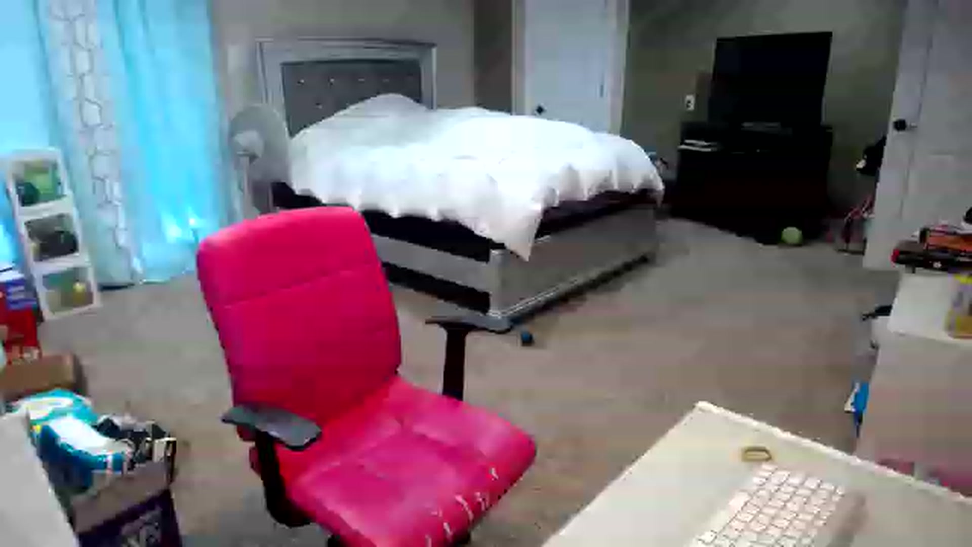 Gallery image thumbnail from AshlynnStorm's myfreecams stream on, 02/01/2023, 20:26 image 18 of 20