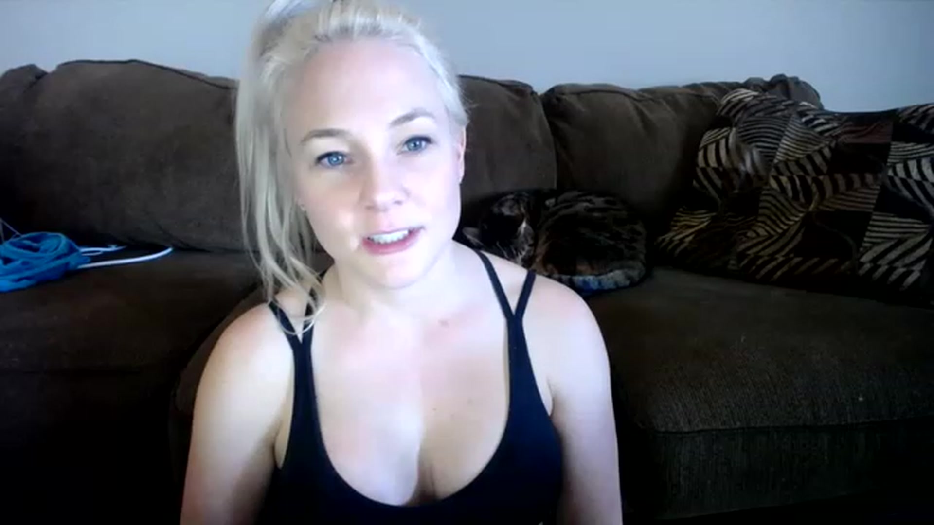 Gallery image thumbnail from AshlynnStorm's myfreecams stream on, 02/06/2023, 19:42 image 14 of 20