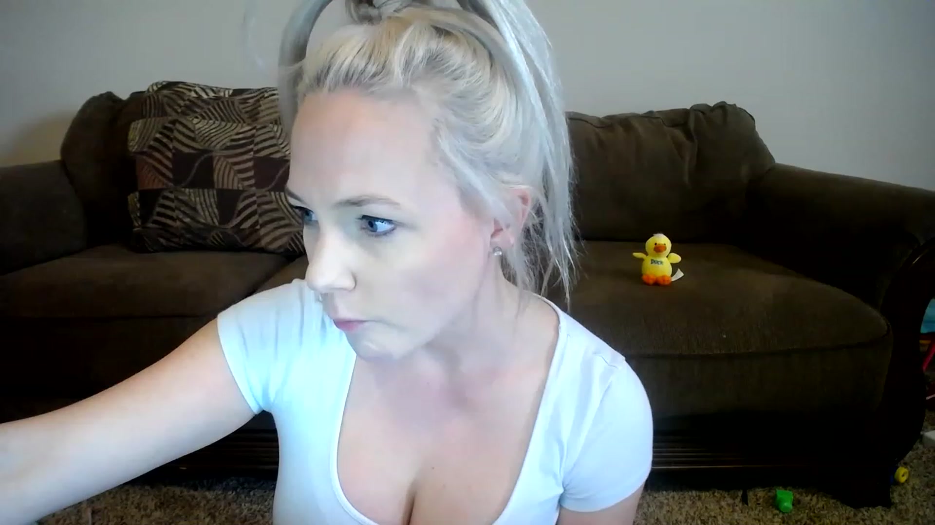 Gallery image thumbnail from AshlynnStorm's myfreecams stream on, 02/14/2023, 20:43 image 19 of 20