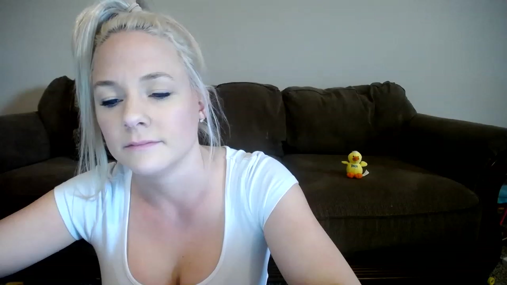 Gallery image thumbnail from AshlynnStorm's myfreecams stream on, 02/14/2023, 20:43 image 18 of 20