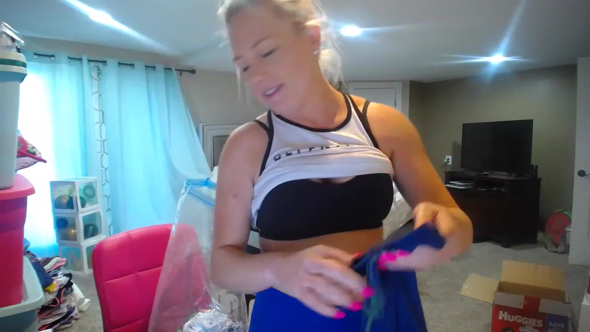 Gallery image thumbnail from AshlynnStorm's myfreecams stream on, 03/15/2023, 19:41 image 8 of 20