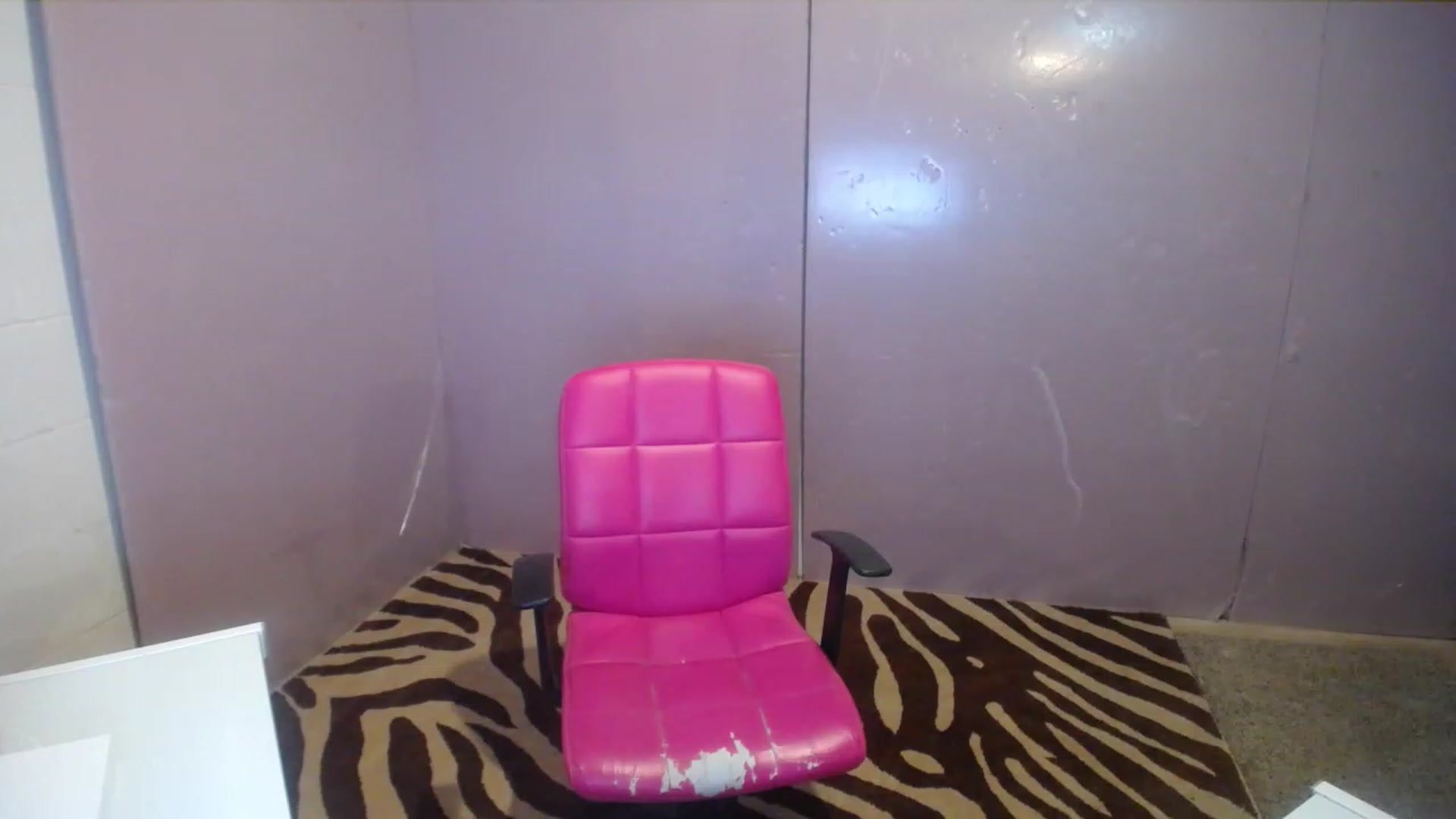 Gallery image thumbnail from AshlynnStorm's myfreecams stream on, 04/27/2023, 18:24 image 9 of 20