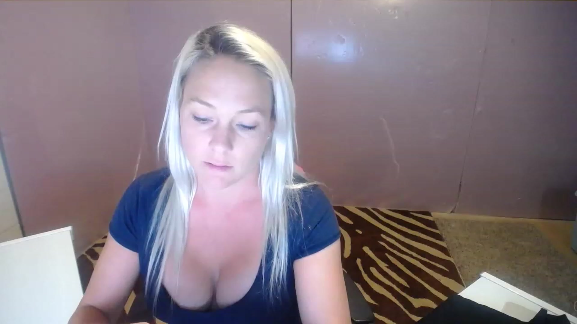Gallery image thumbnail from AshlynnStorm's myfreecams stream on, 04/27/2023, 18:24 image 3 of 20