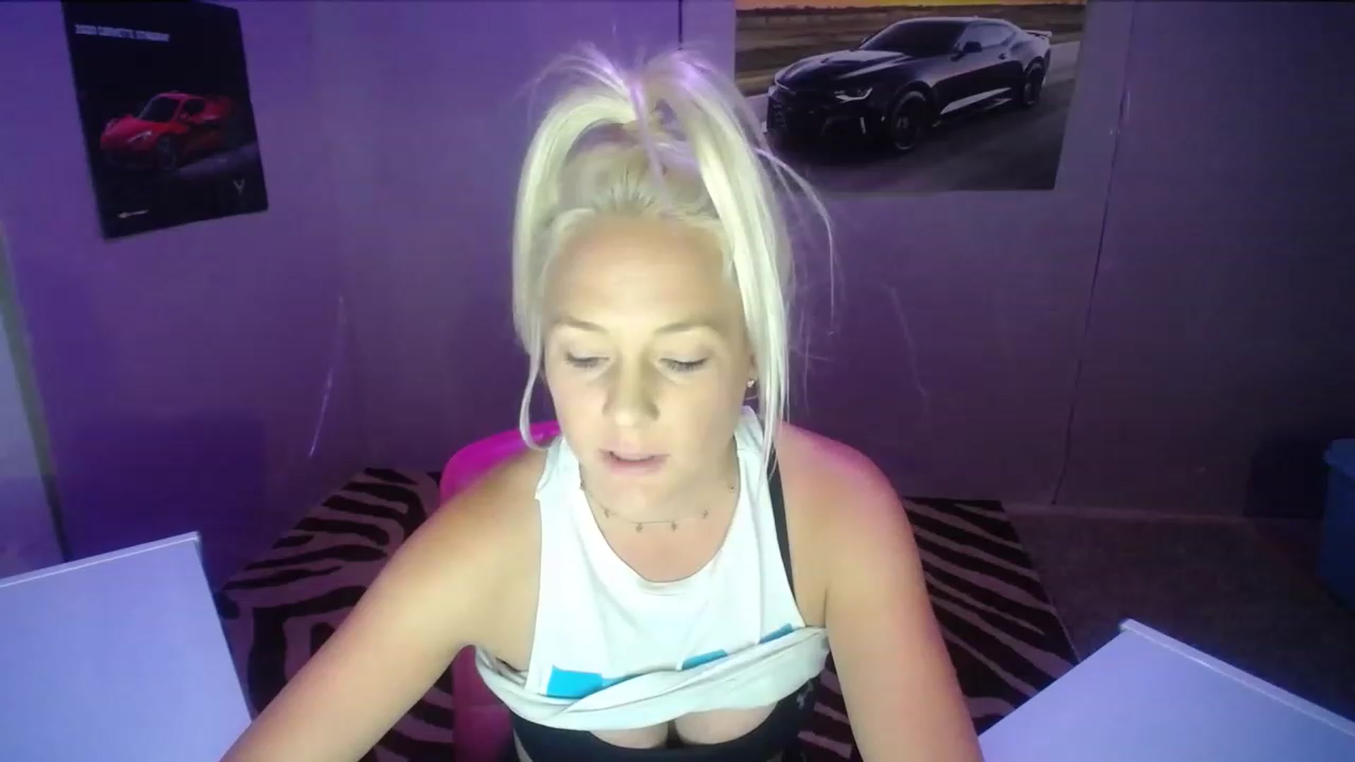 Gallery image thumbnail from AshlynnStorm's myfreecams stream on, 05/16/2023, 19:41 image 15 of 20