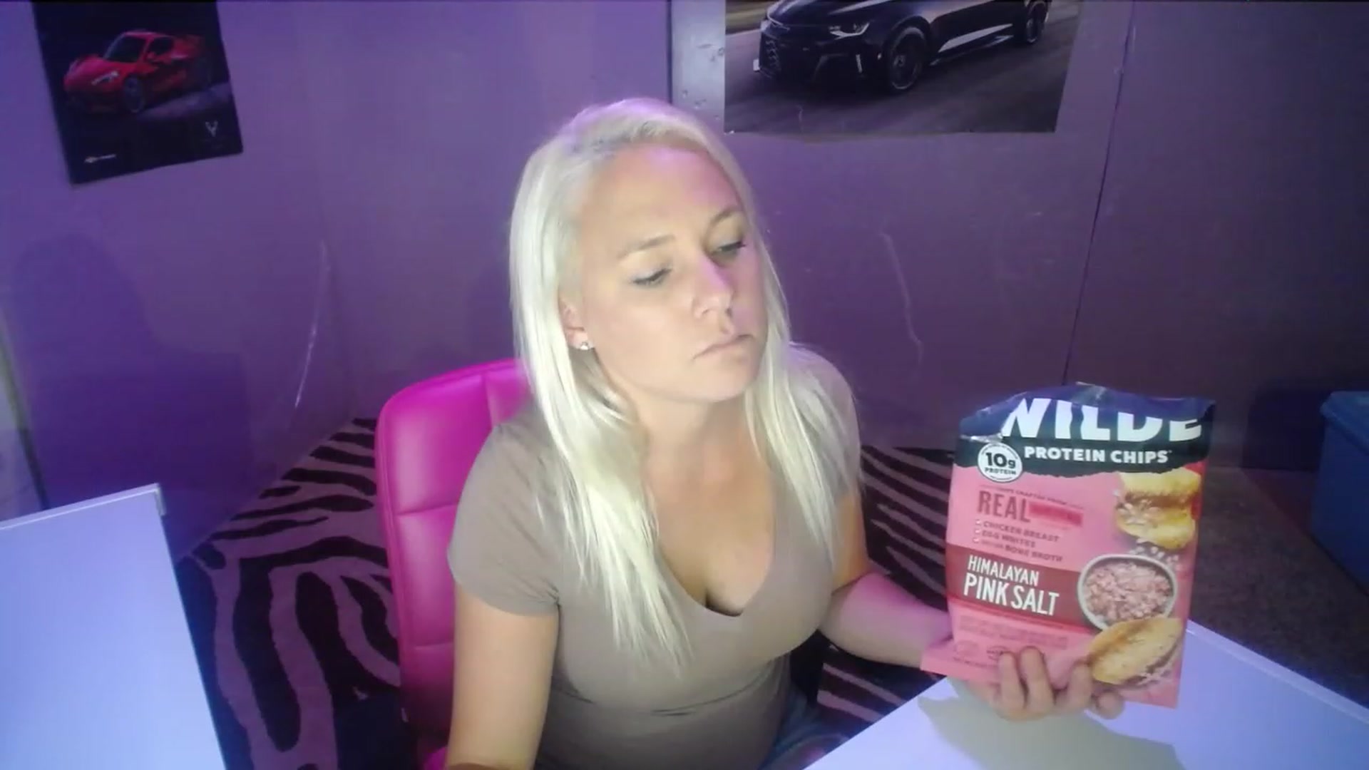 Gallery image thumbnail from AshlynnStorm's myfreecams stream on, 05/19/2023, 20:58 image 11 of 20