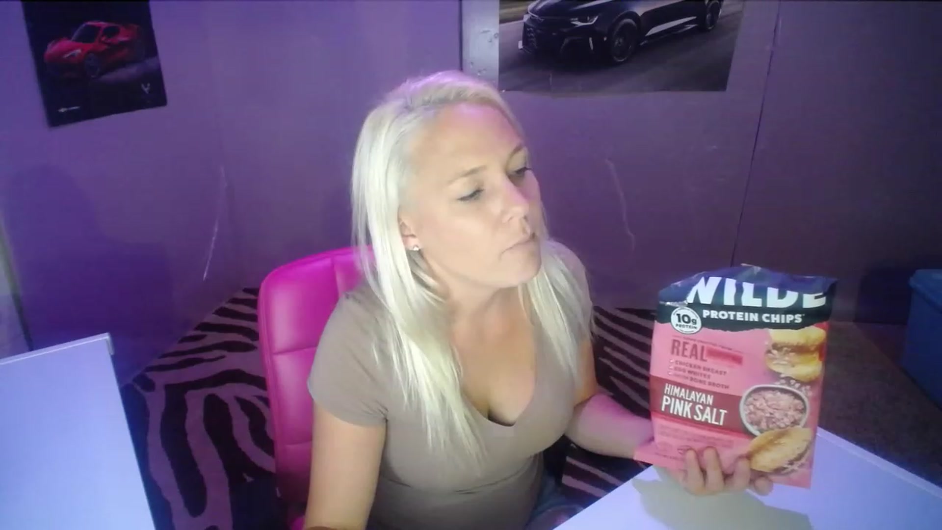 Gallery image thumbnail from AshlynnStorm's myfreecams stream on, 05/19/2023, 20:58 image 12 of 20