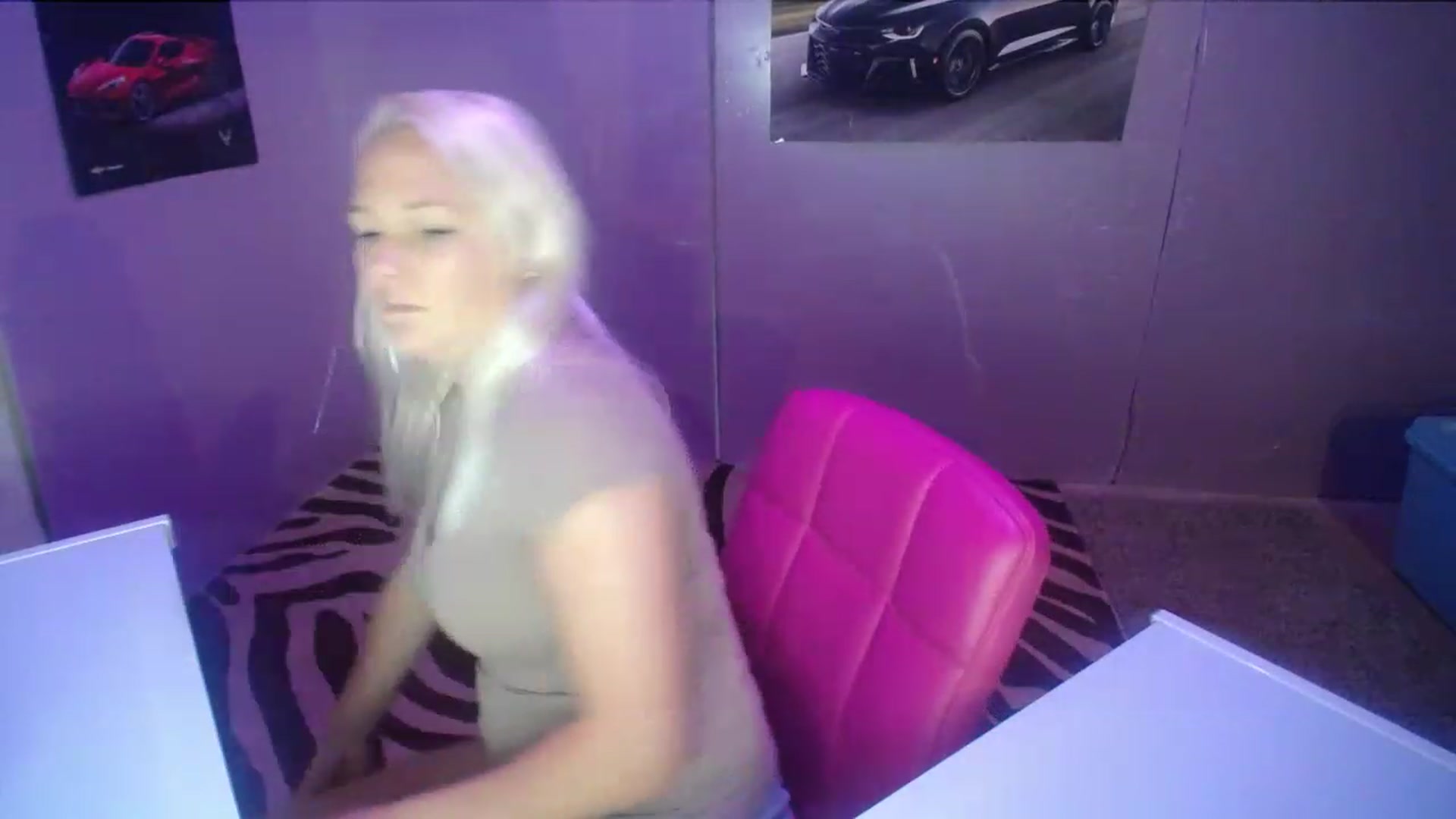 Gallery image thumbnail from AshlynnStorm's myfreecams stream on, 05/19/2023, 20:58 image 19 of 20