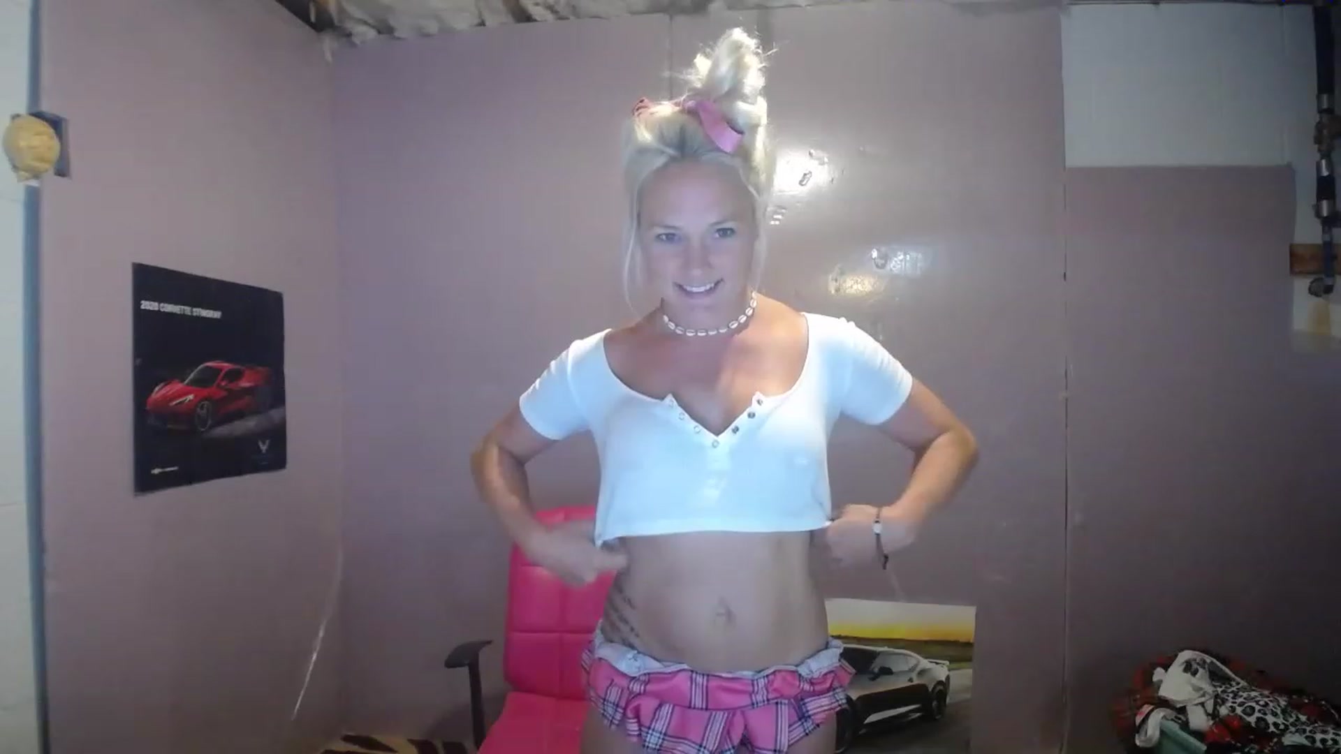 Gallery image thumbnail from AshlynnStorm's myfreecams stream on, 06/11/2023, 06:49 image 6 of 20