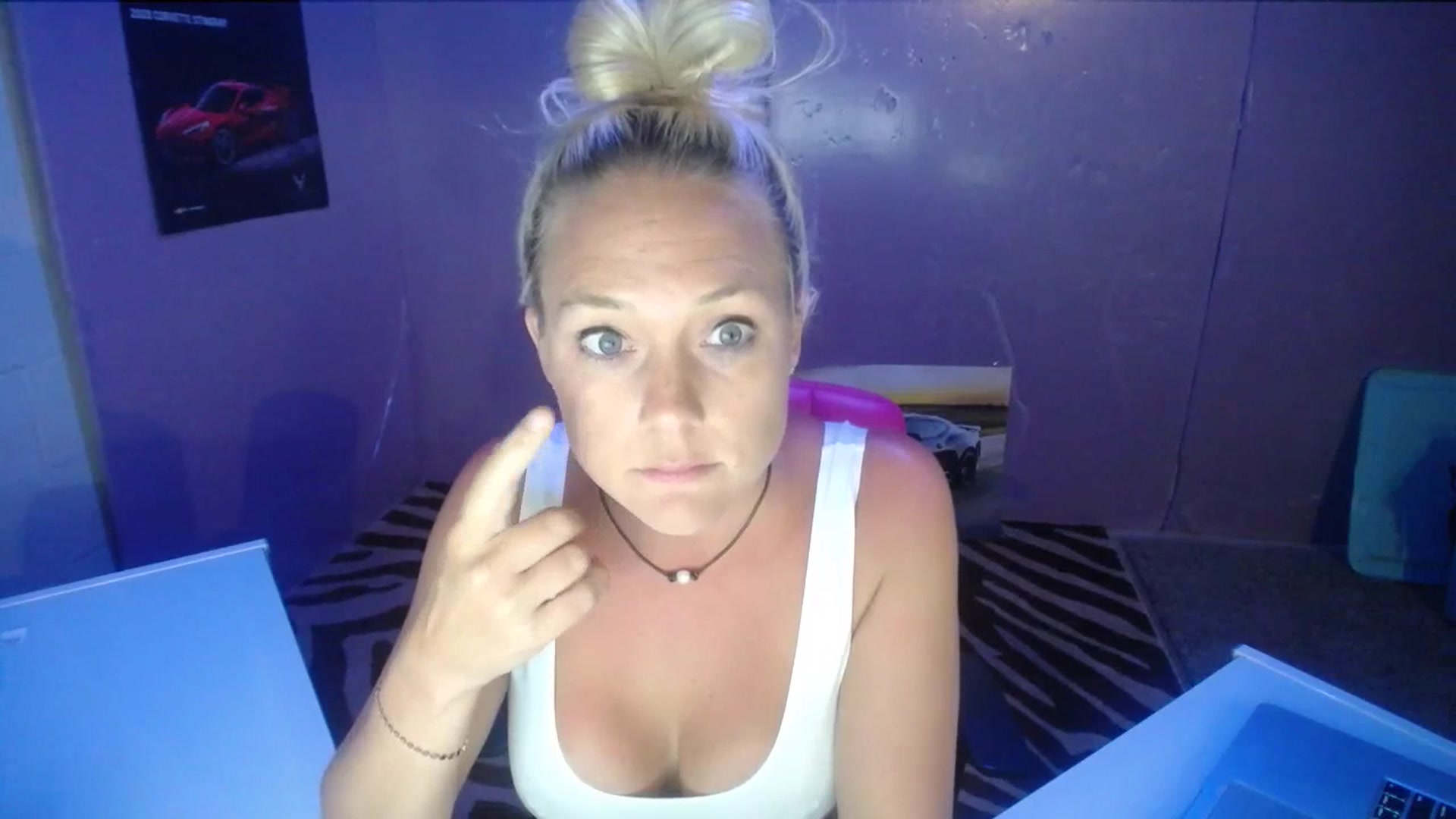 Gallery image thumbnail from AshlynnStorm's myfreecams stream on, 07/07/2023, 06:00 image 20 of 20