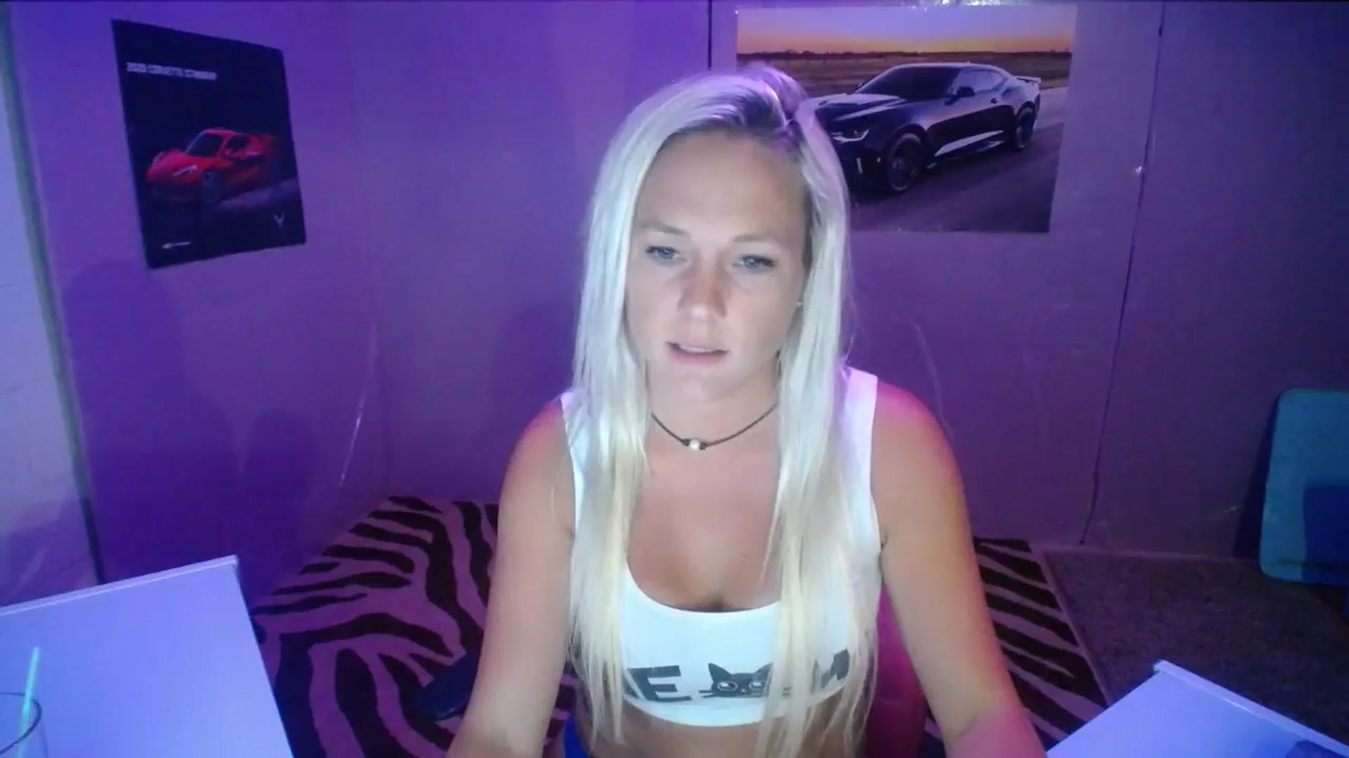 Gallery image thumbnail from AshlynnStorm's myfreecams stream on, 07/23/2023, 06:57 image 14 of 20