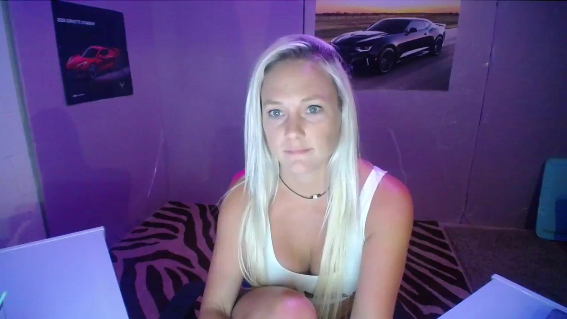 Gallery image thumbnail from AshlynnStorm's myfreecams stream on, 07/23/2023, 06:57 image 10 of 20