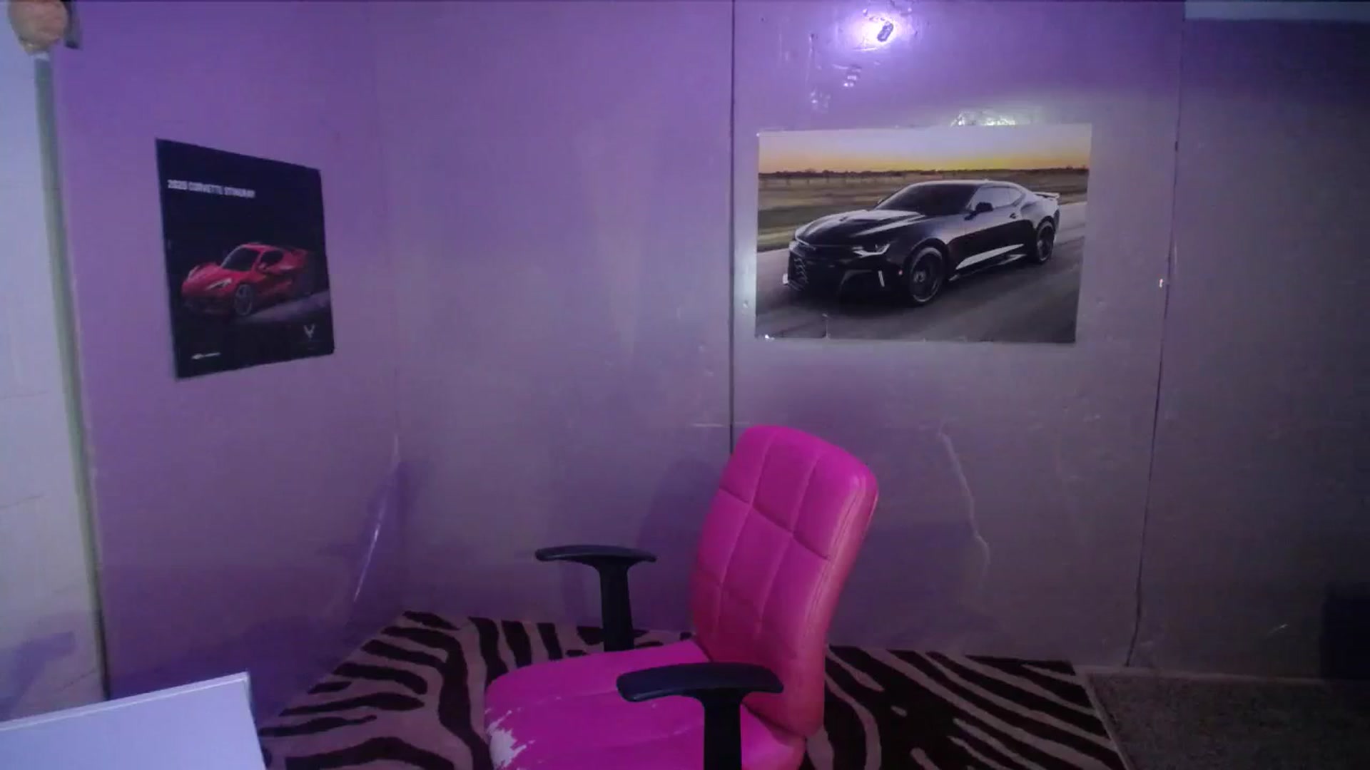 Gallery image thumbnail from AshlynnStorm's myfreecams stream on, 07/24/2023, 06:21 image 18 of 20