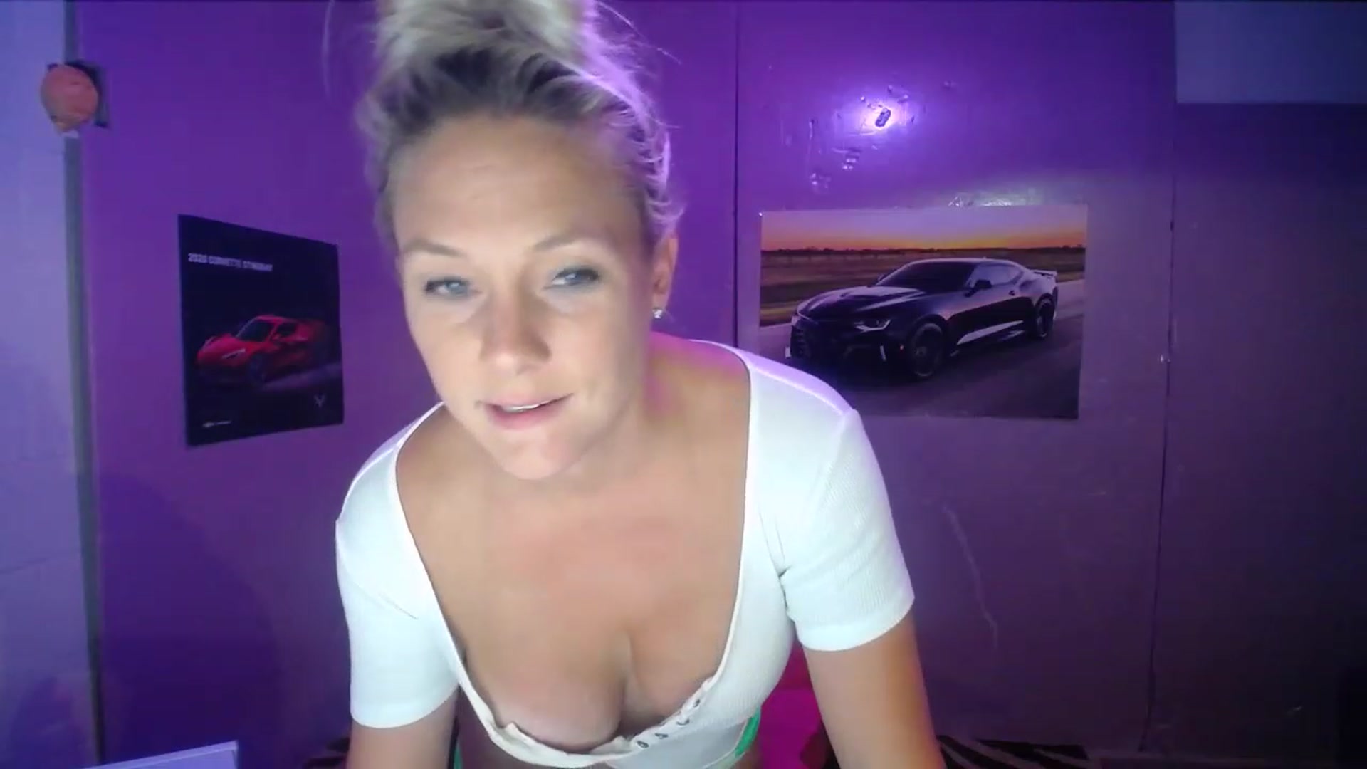 Gallery image thumbnail from AshlynnStorm's myfreecams stream on, 07/25/2023, 05:35 image 14 of 20