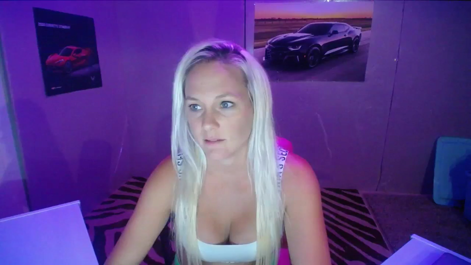 Gallery image thumbnail from AshlynnStorm's myfreecams stream on, 07/25/2023, 06:44 image 12 of 20