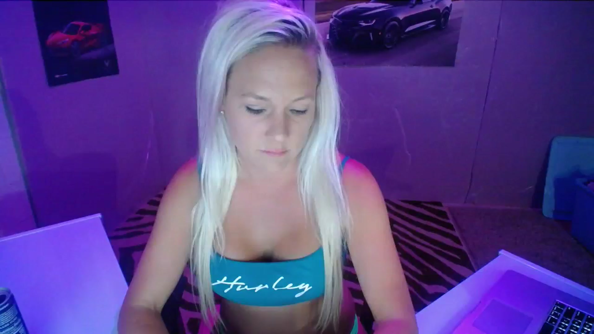 Gallery image thumbnail from AshlynnStorm's myfreecams stream on, 07/26/2023, 05:00 image 7 of 20
