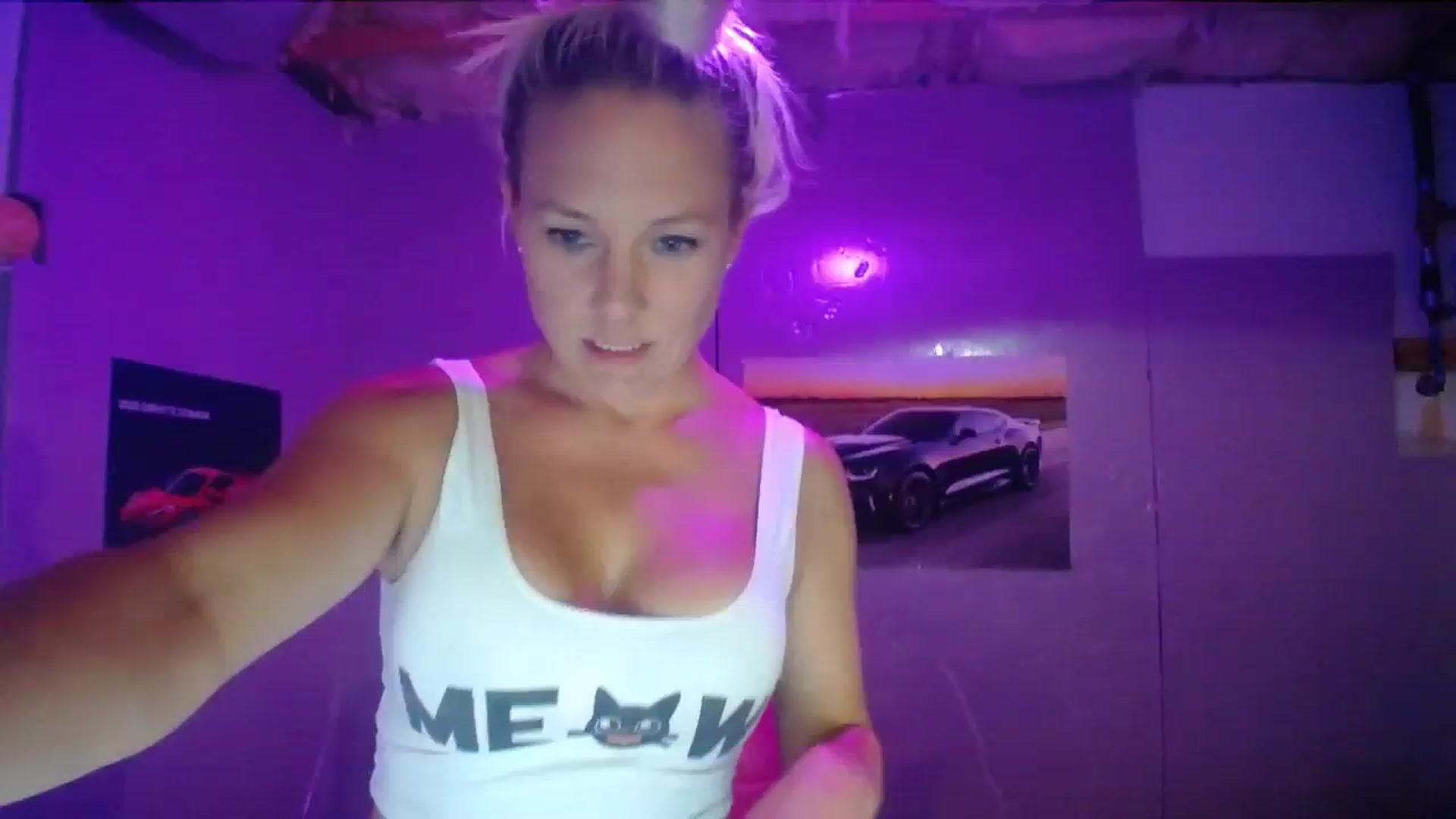 Gallery image thumbnail from AshlynnStorm's myfreecams stream on, 07/26/2023, 06:53 image 5 of 20