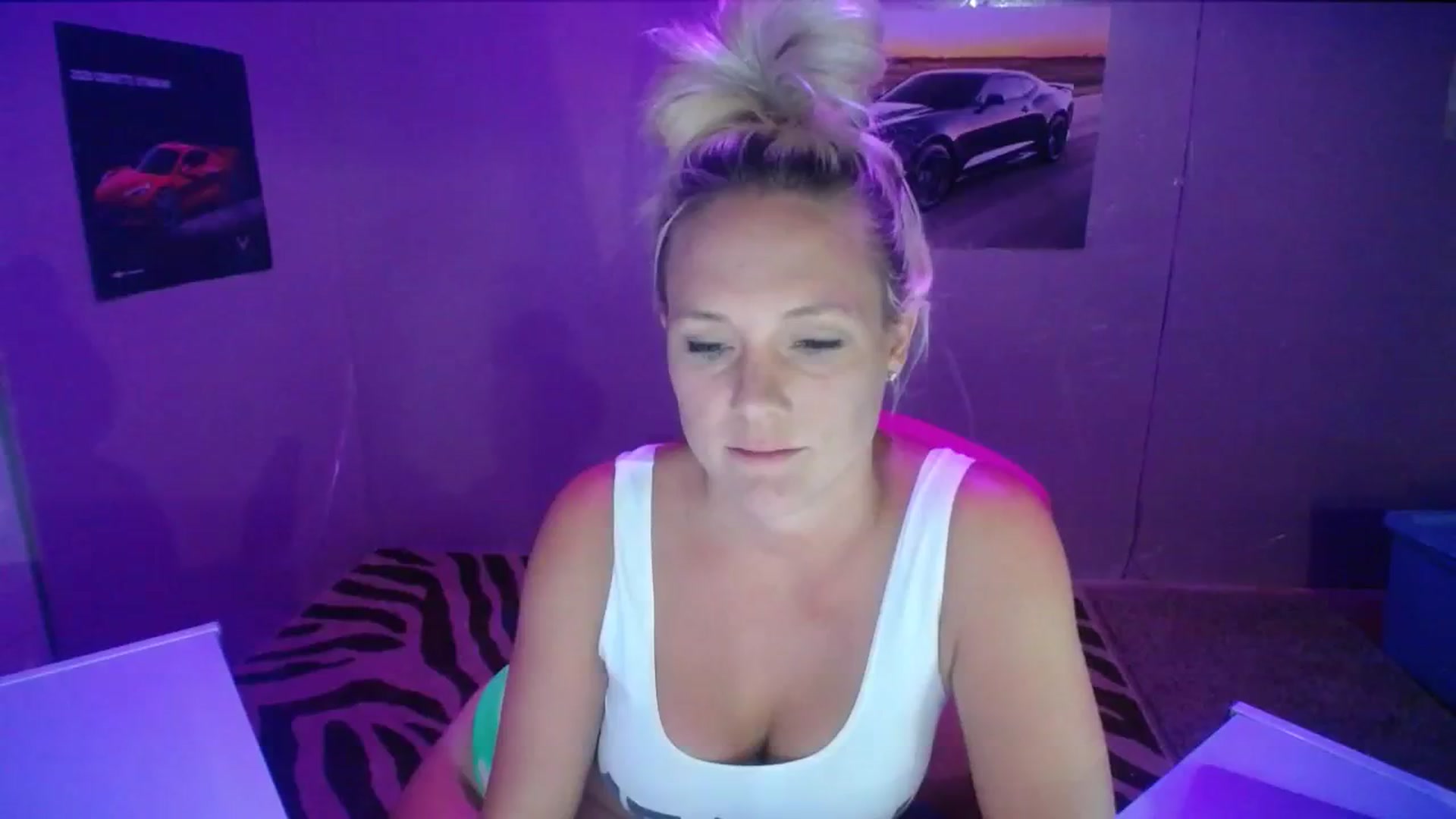 Gallery image thumbnail from AshlynnStorm's myfreecams stream on, 07/26/2023, 06:53 image 11 of 20