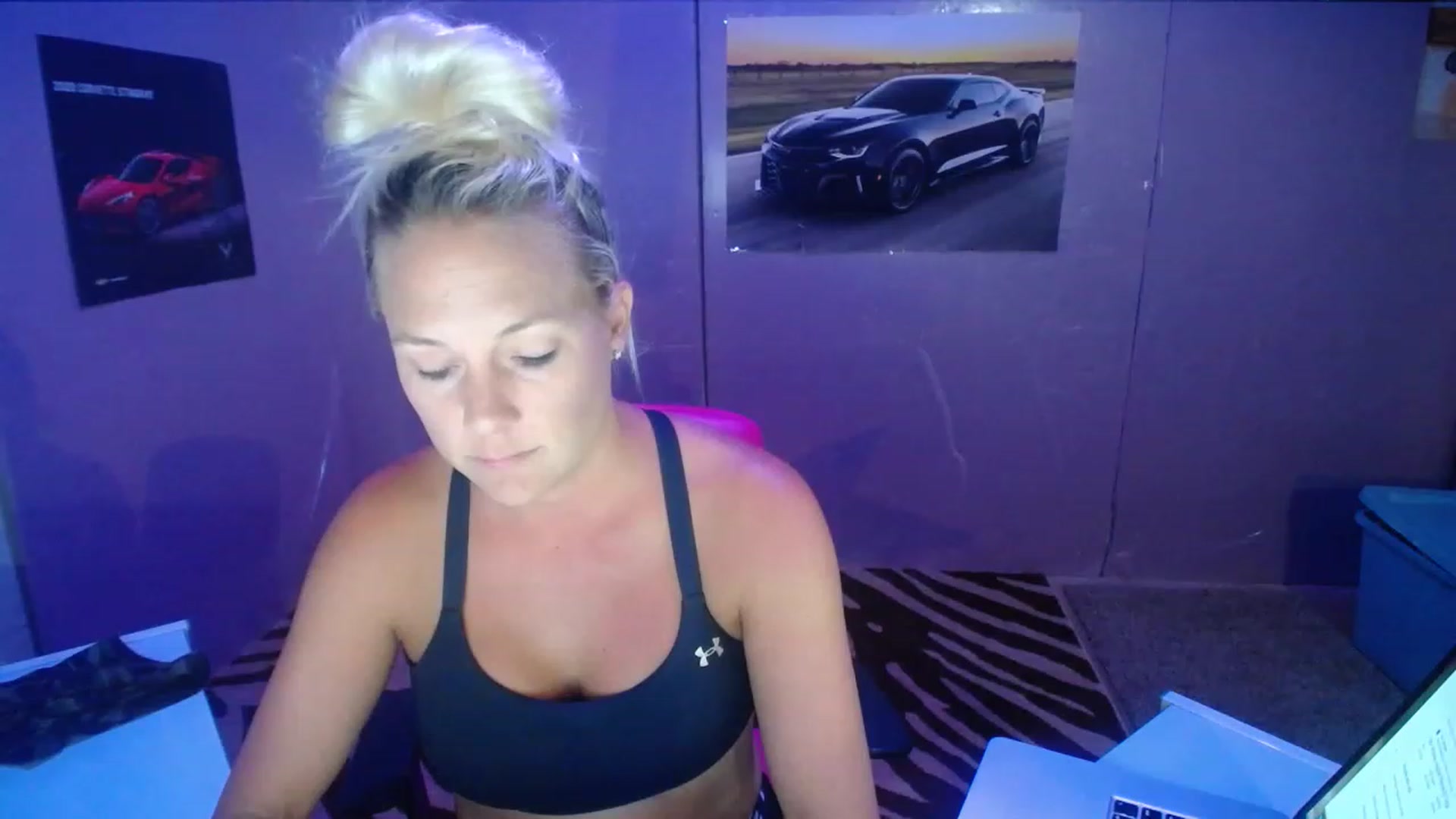 Gallery image thumbnail from AshlynnStorm's myfreecams stream on, 08/09/2023, 05:33 image 9 of 20