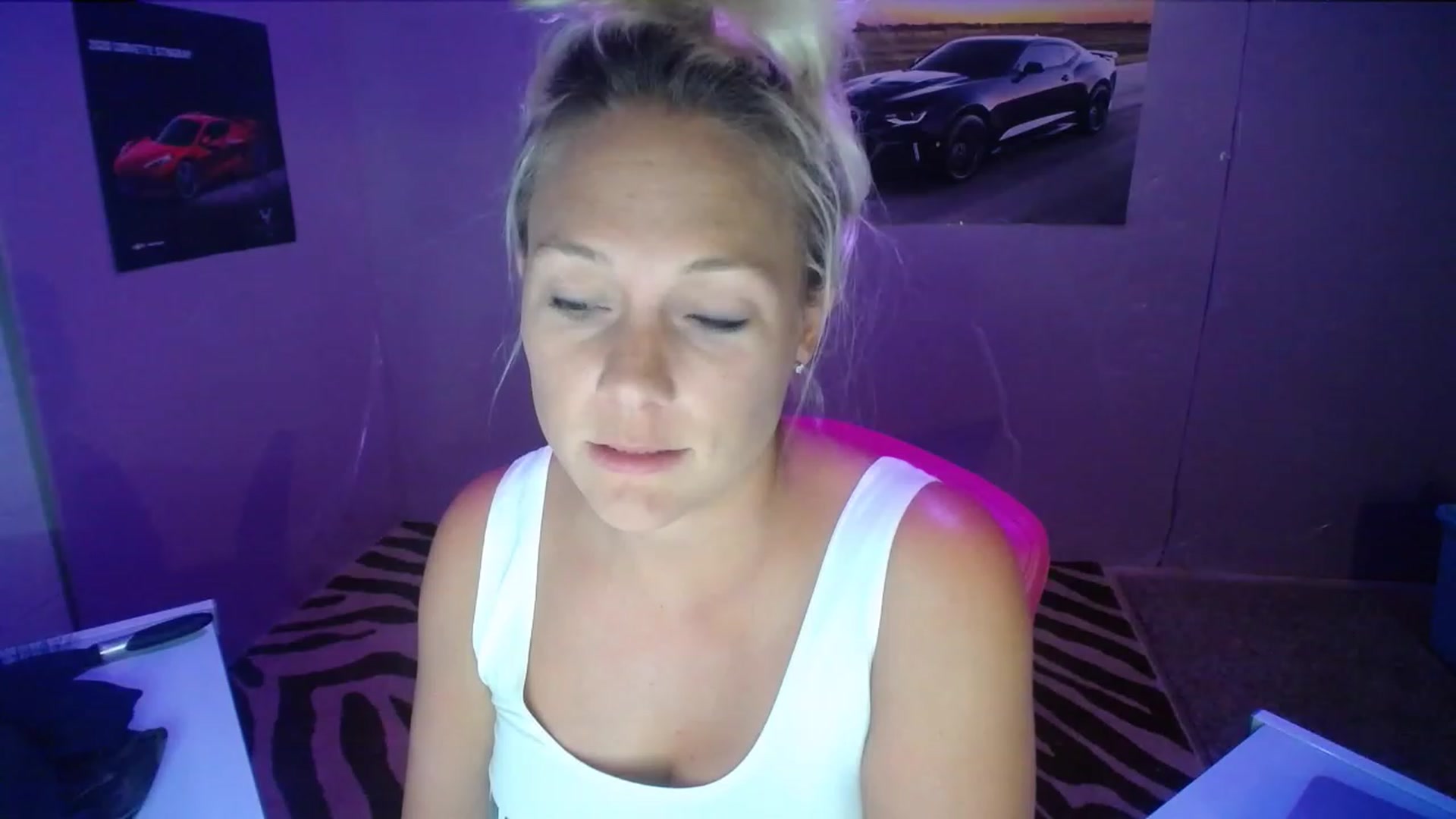 Gallery image thumbnail from AshlynnStorm's myfreecams stream on, 08/09/2023, 08:22 image 8 of 20