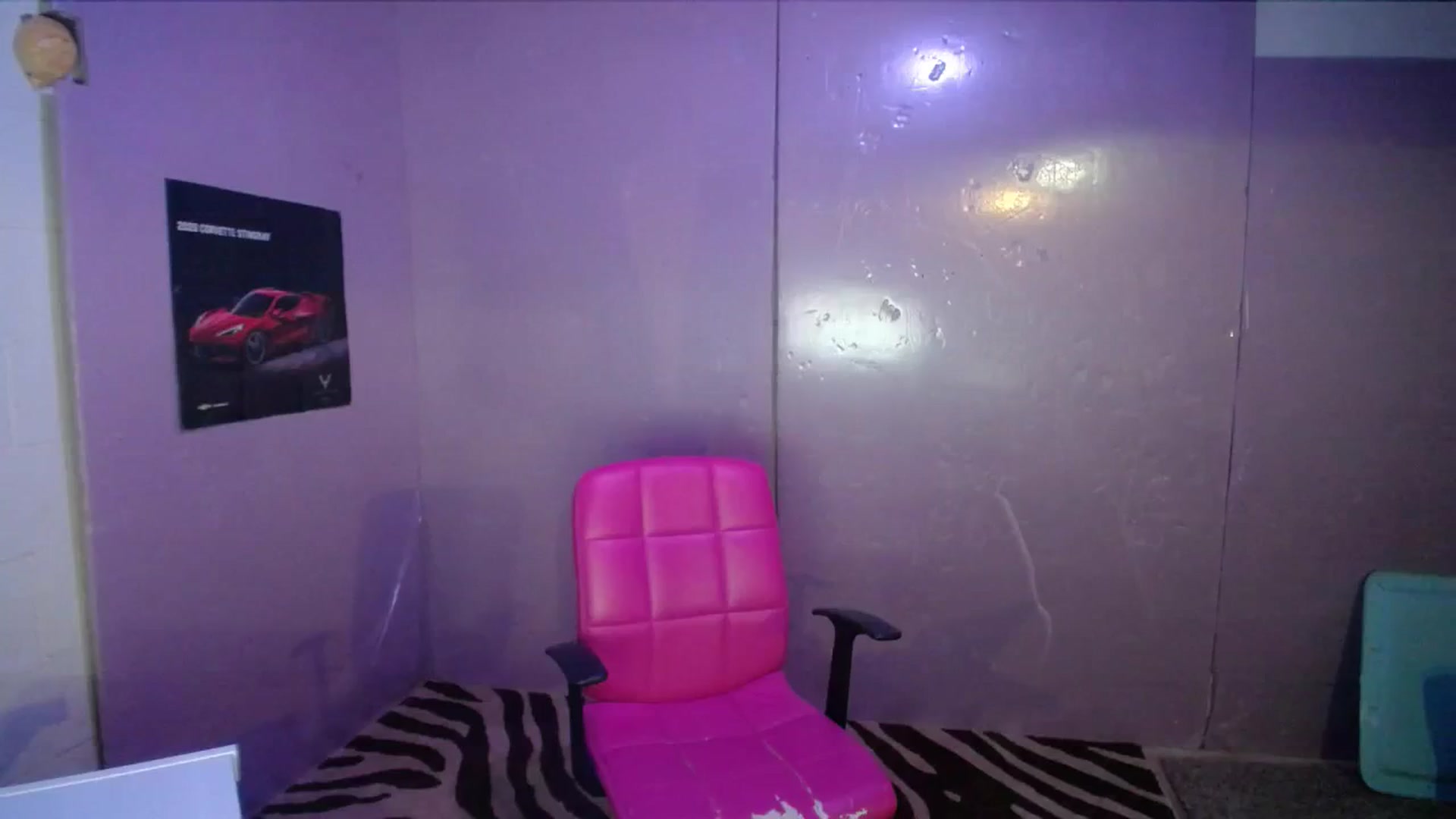 Gallery image thumbnail from AshlynnStorm's myfreecams stream on, 08/15/2023, 05:13 image 1 of 20