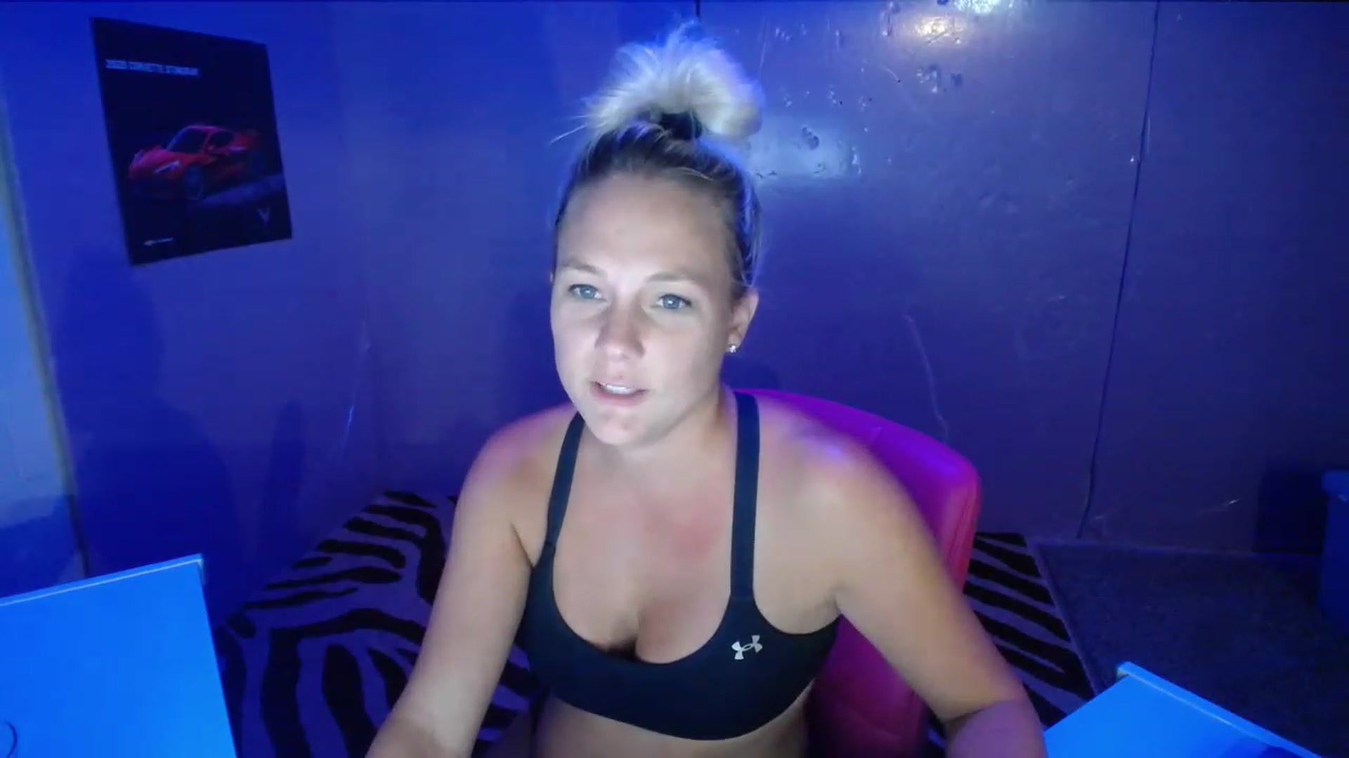 Gallery image thumbnail from AshlynnStorm's myfreecams stream on, 08/15/2023, 19:33 image 12 of 20