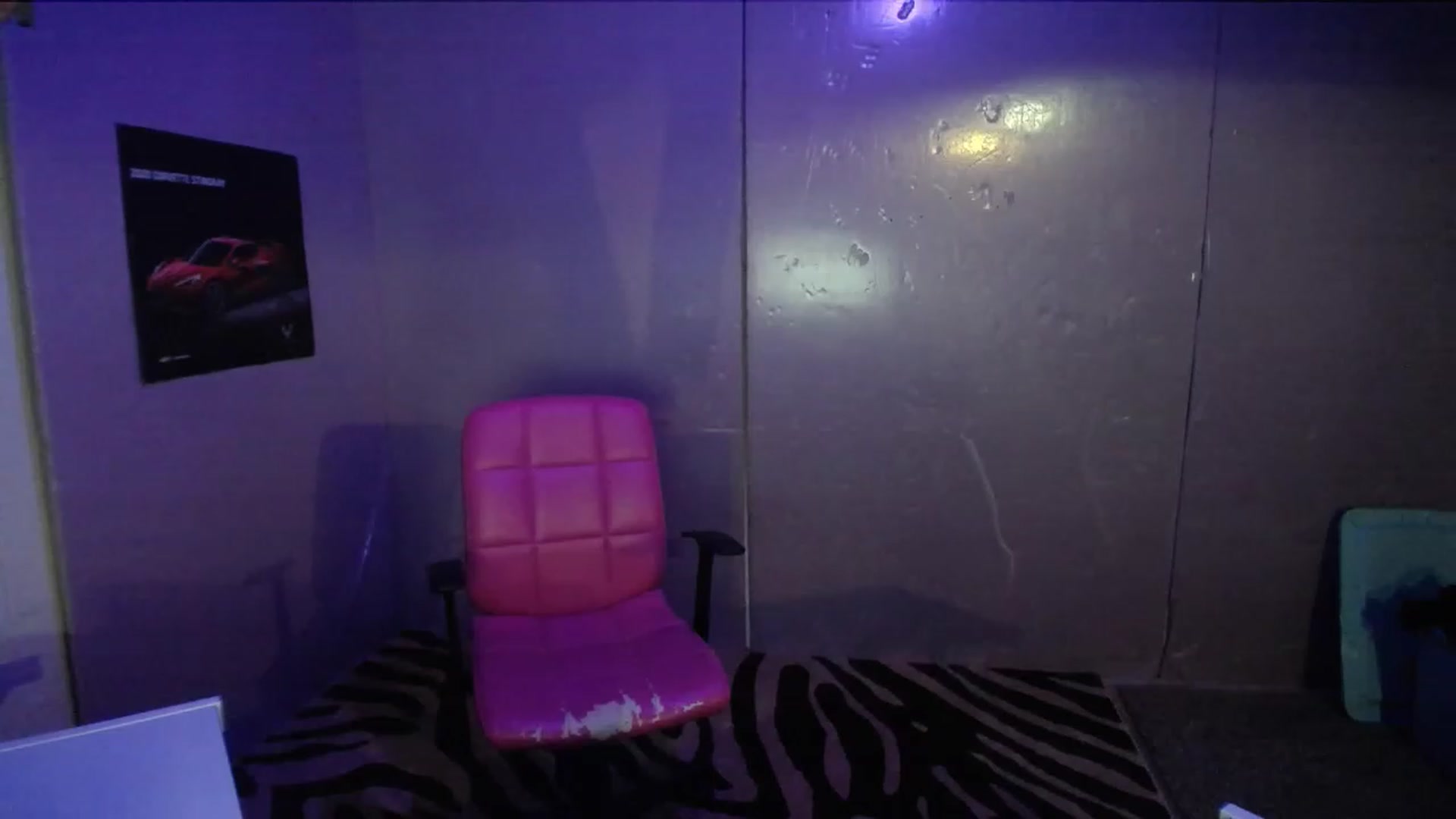 Gallery image thumbnail from AshlynnStorm's myfreecams stream on, 08/16/2023, 07:02 image 5 of 20